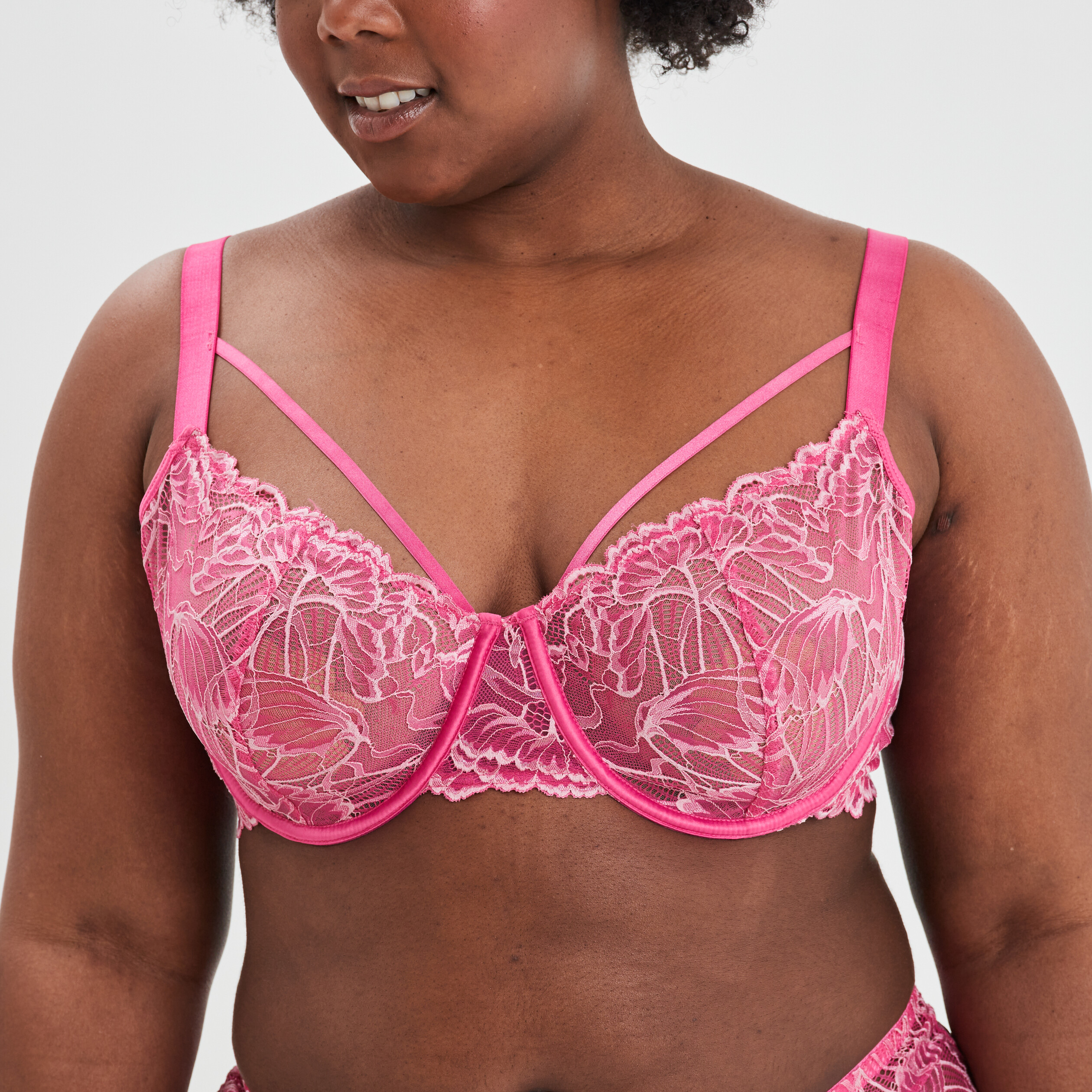 soutien gorge emboitant dentelle rose fushia femmegt Soutien-gorge emboîtant dentelle rose fushia femme grande taille