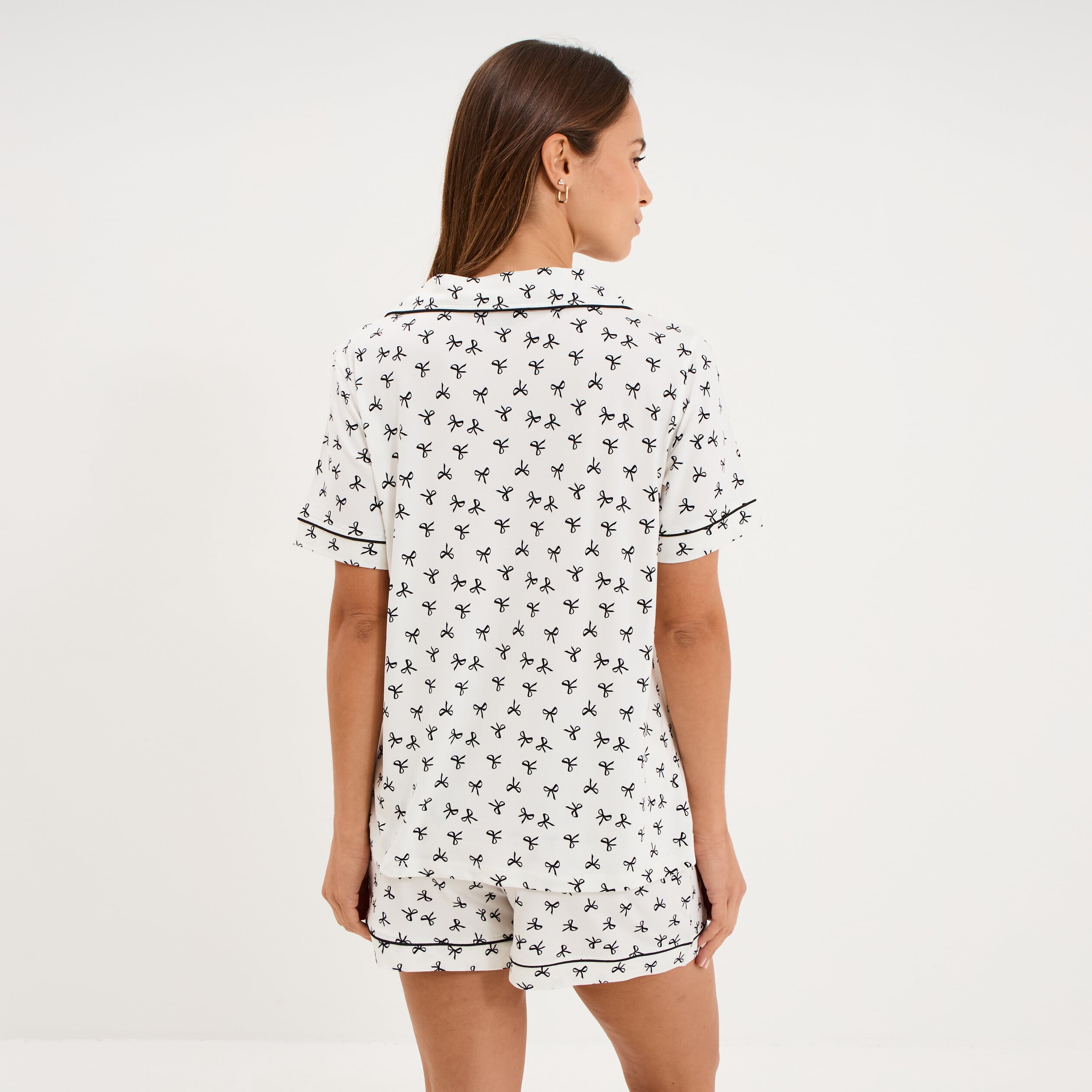 Ensemble pyjama chemise et short ecru femme