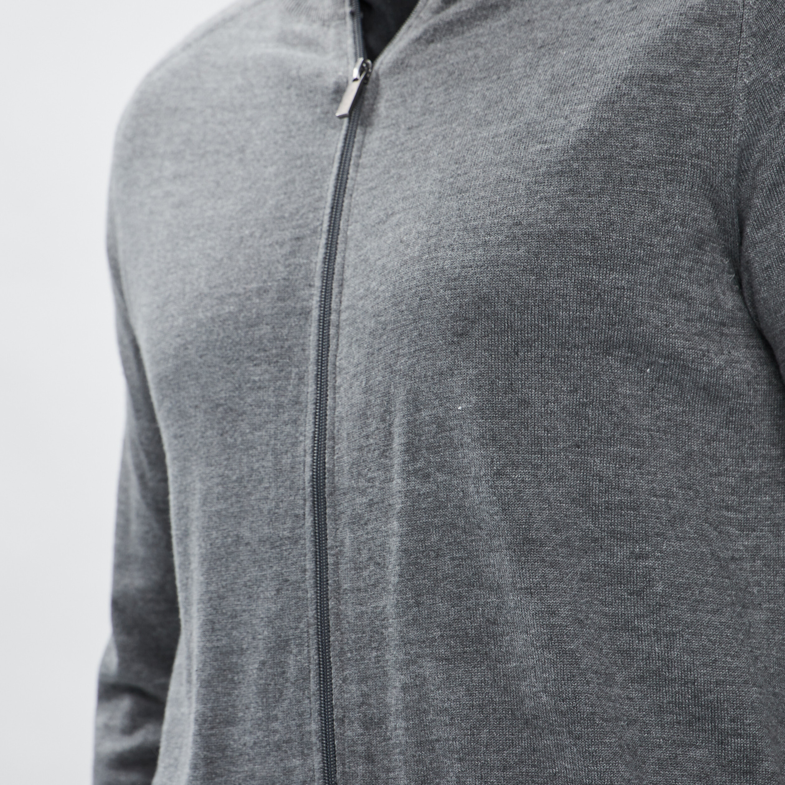 gilet manches longues zippe col montant gris fonce homme Gilet manches longues zippé col montant gris foncé homme
