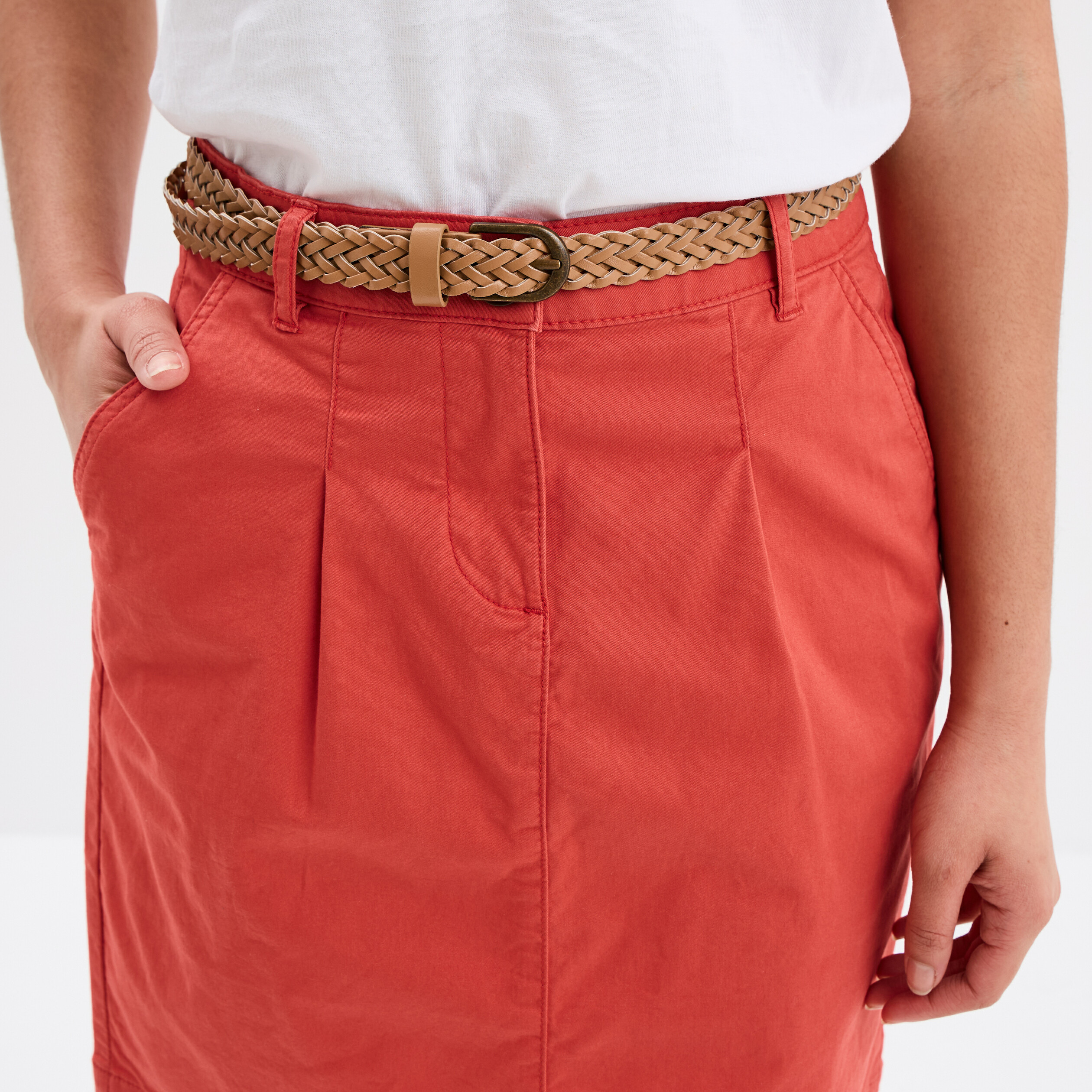 jupe chino droite ceinture tressee rouge corail femme Jupe chino droite ceinture tressée rouge corail femme