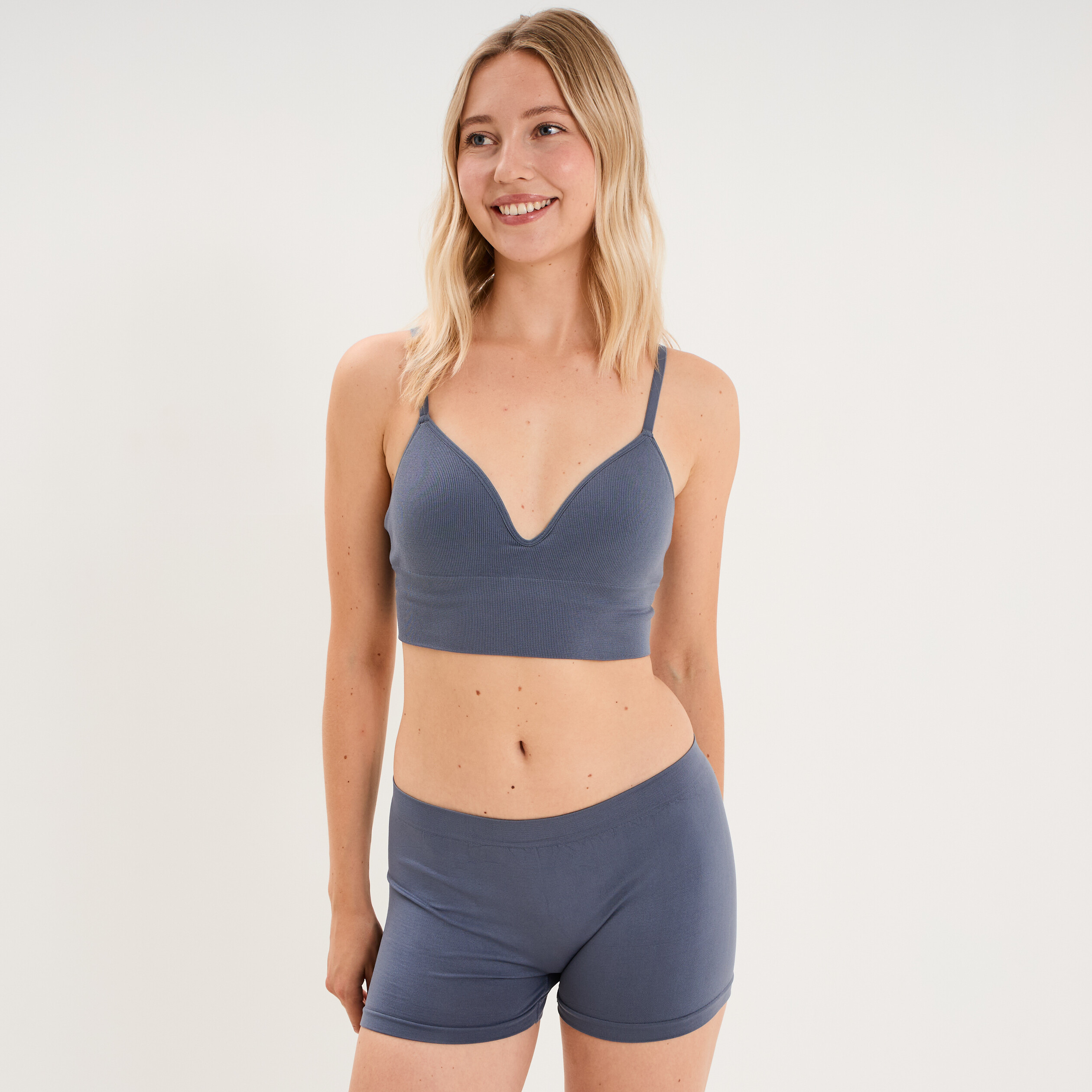 Brassi&egrave;re c&ocirc;tel&eacute;e padd&eacute;e sans armature bleu gris femme