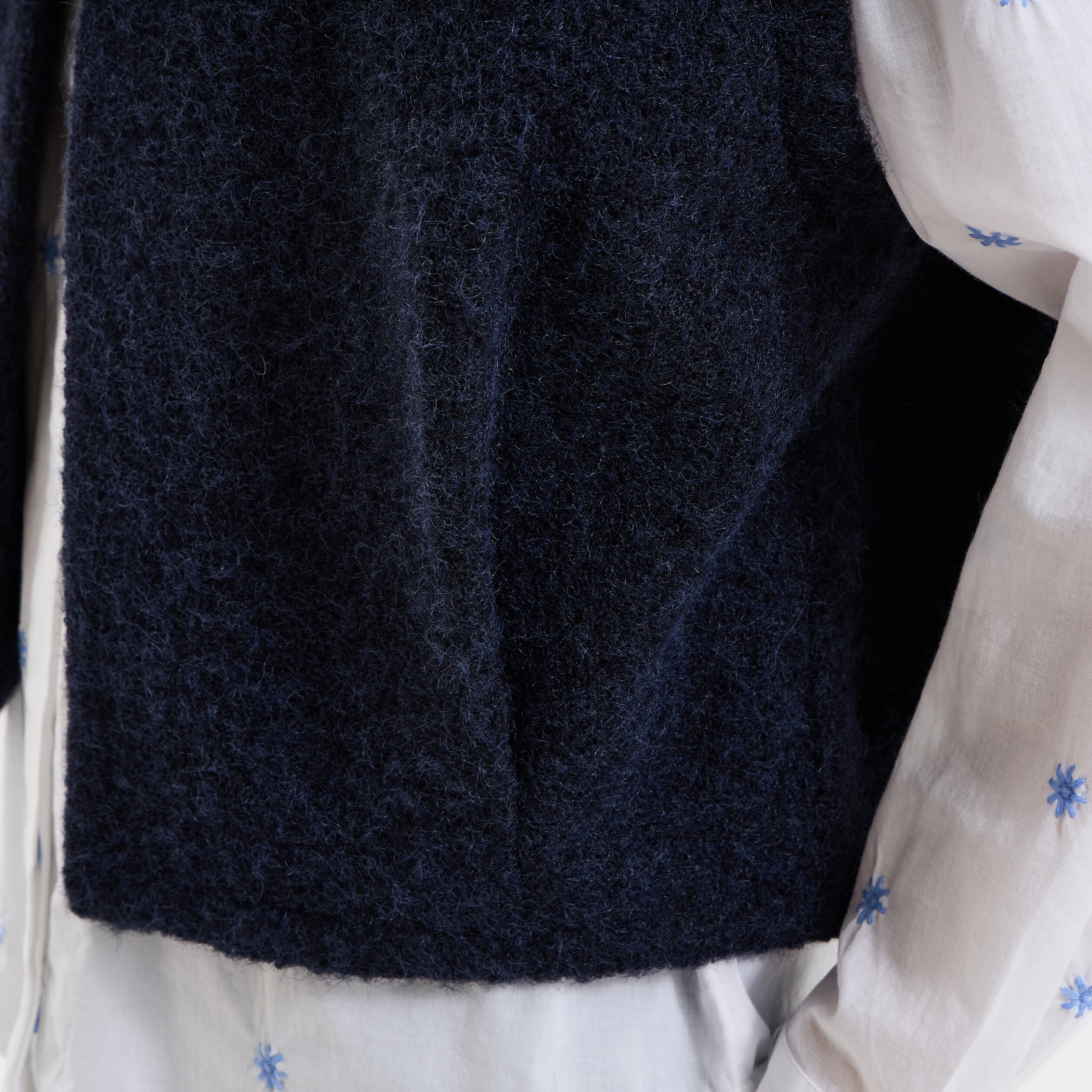 Veste sans manches bleu fonc&eacute; femme
