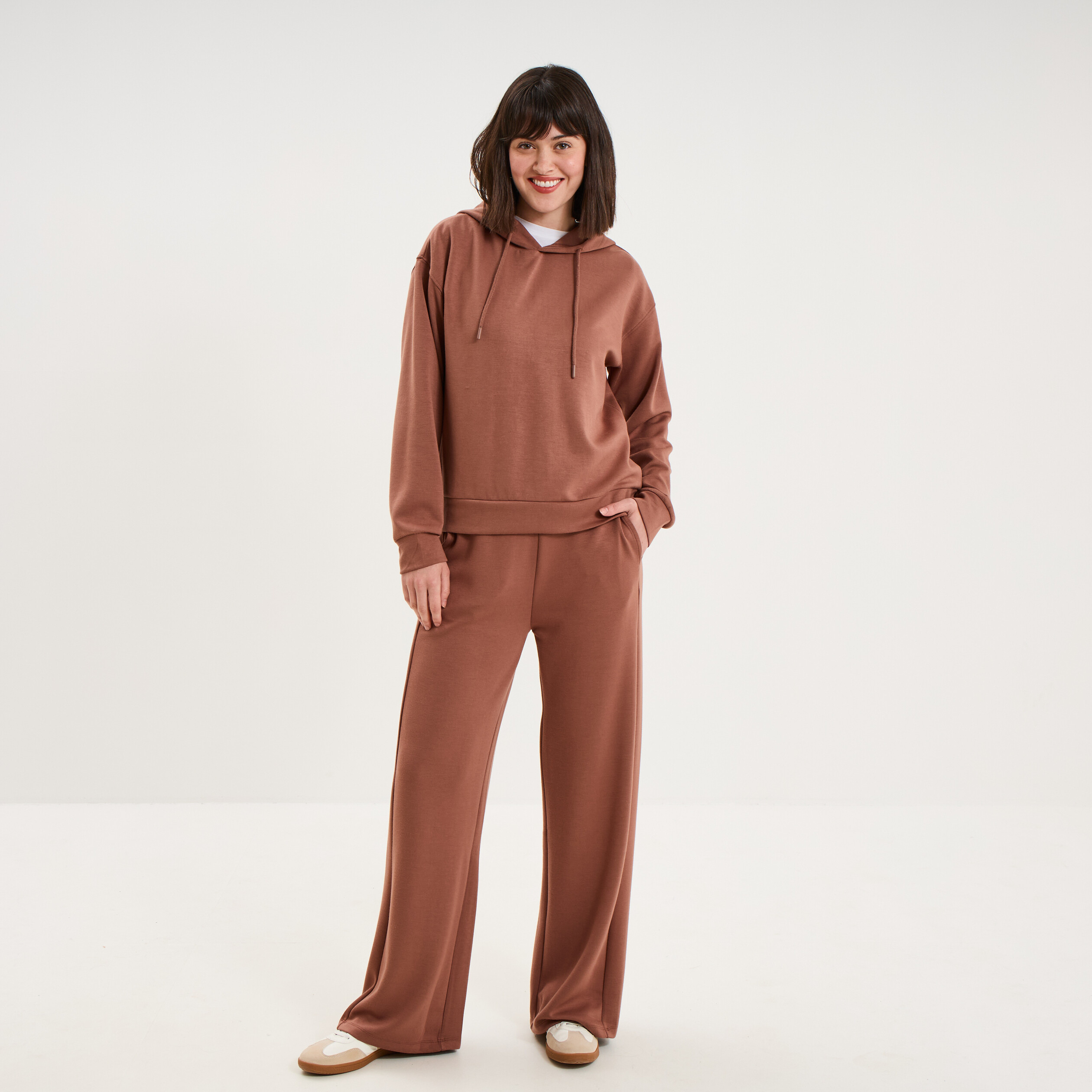 Pantalon de jogging large molletonn&eacute; marron femme