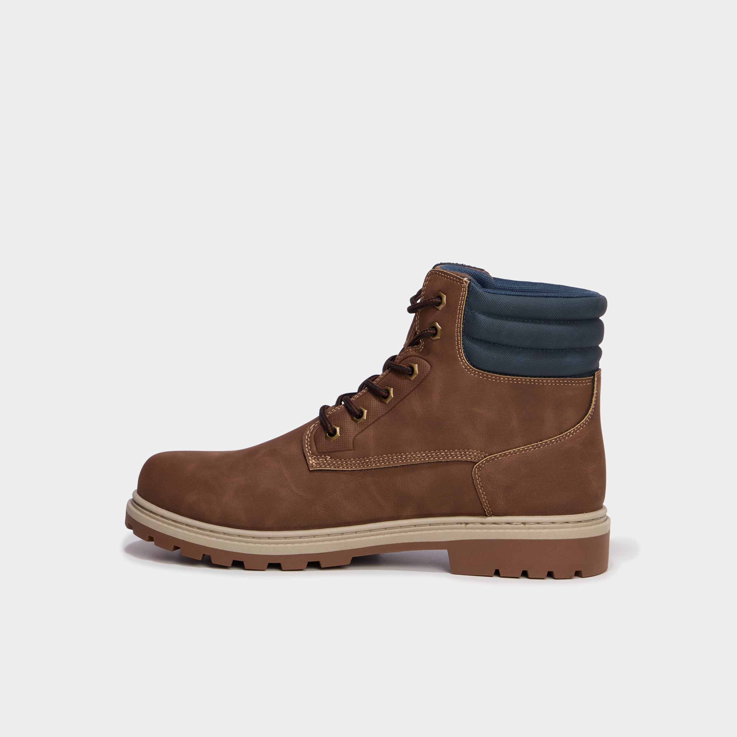Boots &agrave; lacets avec semelle crant&eacute;e marron homme