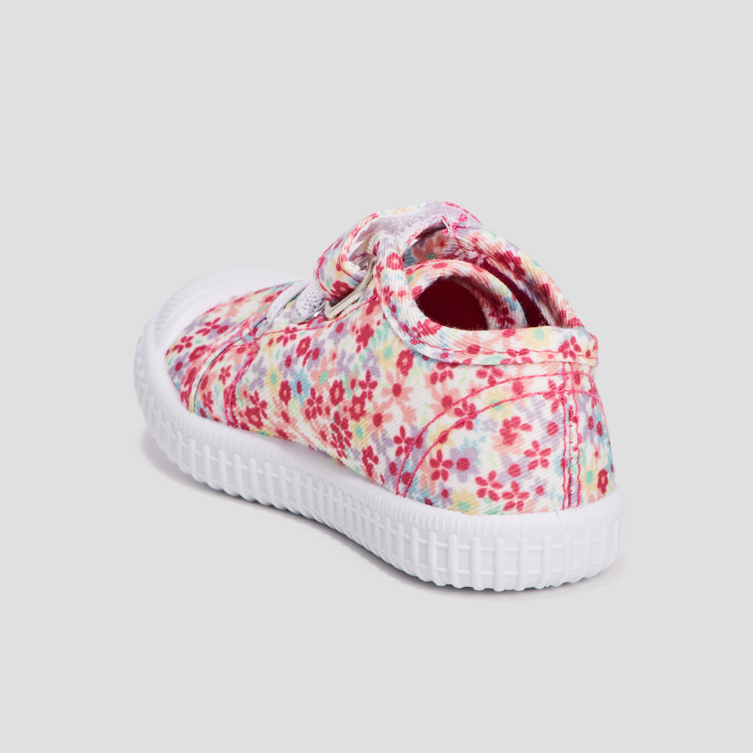 tennis en toile a lacets rose bebef Tennis en toile à lacets rose bébé fille