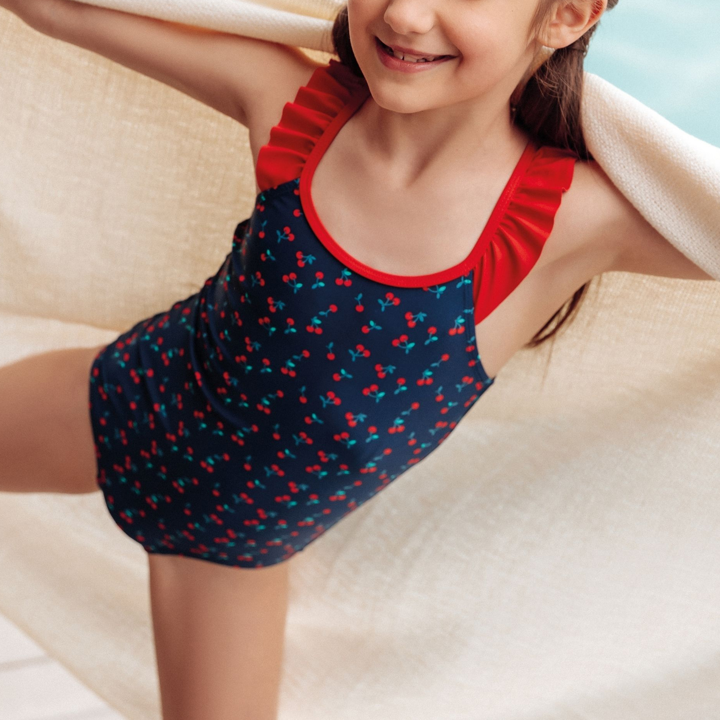 maillot de bain une piece bleu marine fille Maillot de bain une pièce bleu marine fille