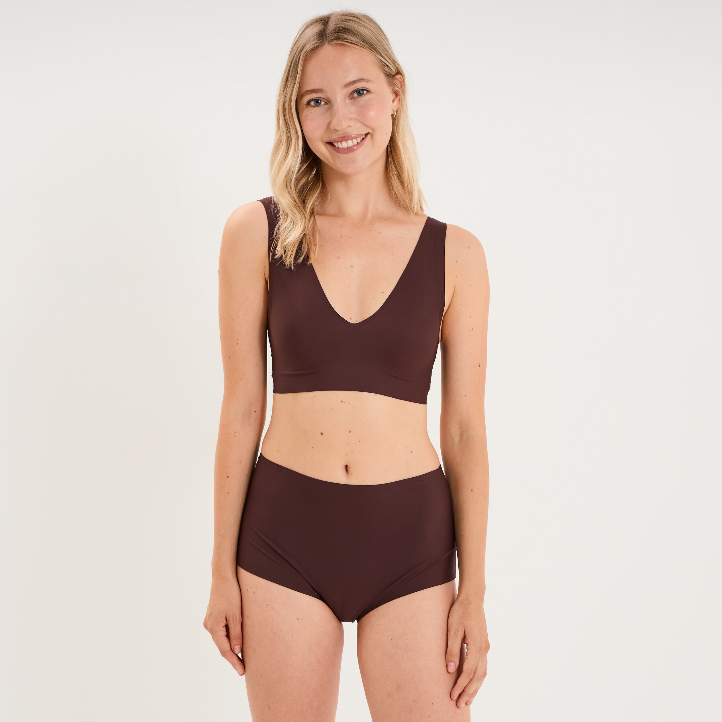 Soutien-gorge brassi&egrave;re microfibre marron femme