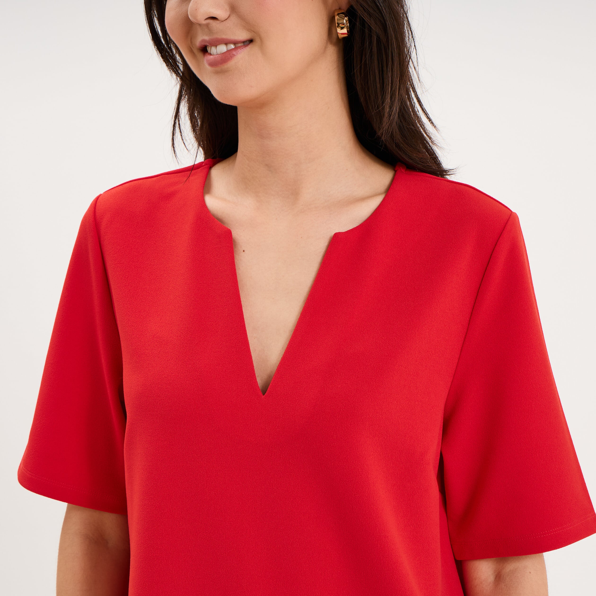 Robe courte col en V manches courtes rouge femme