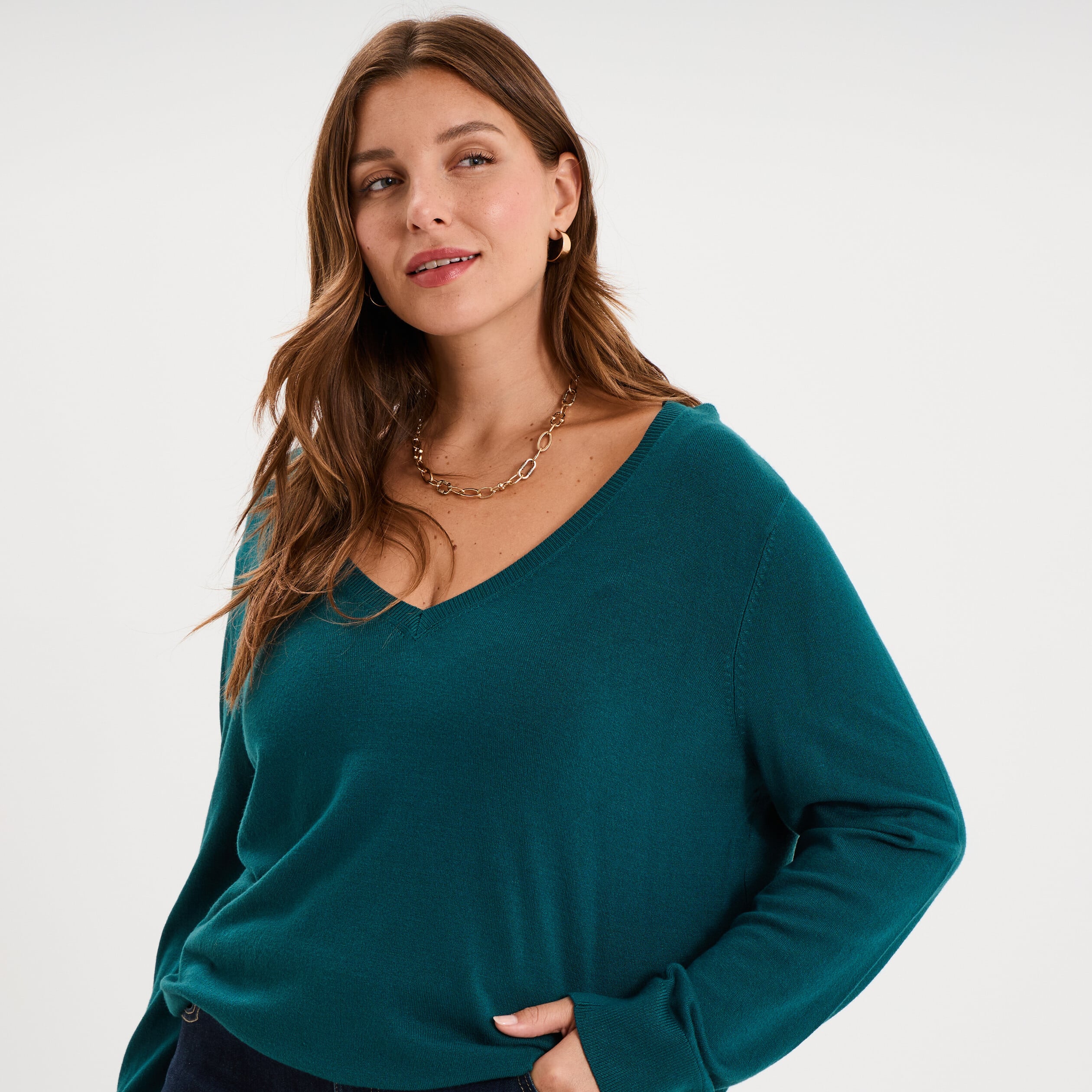 Pull fin col en V manches longues vert fonc&eacute; femme grande taille