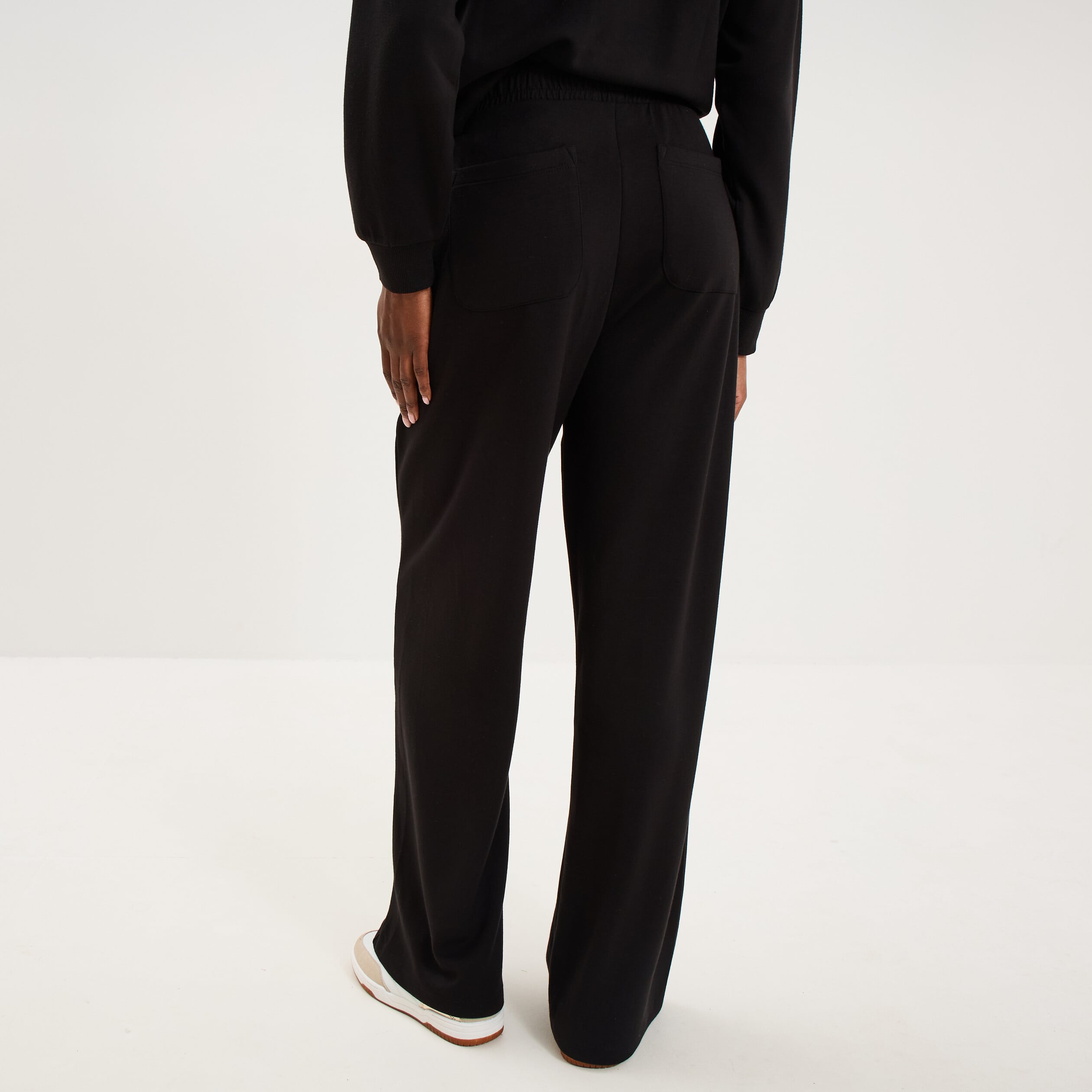 Pantalon de jogging large molletonn&eacute; noir femme