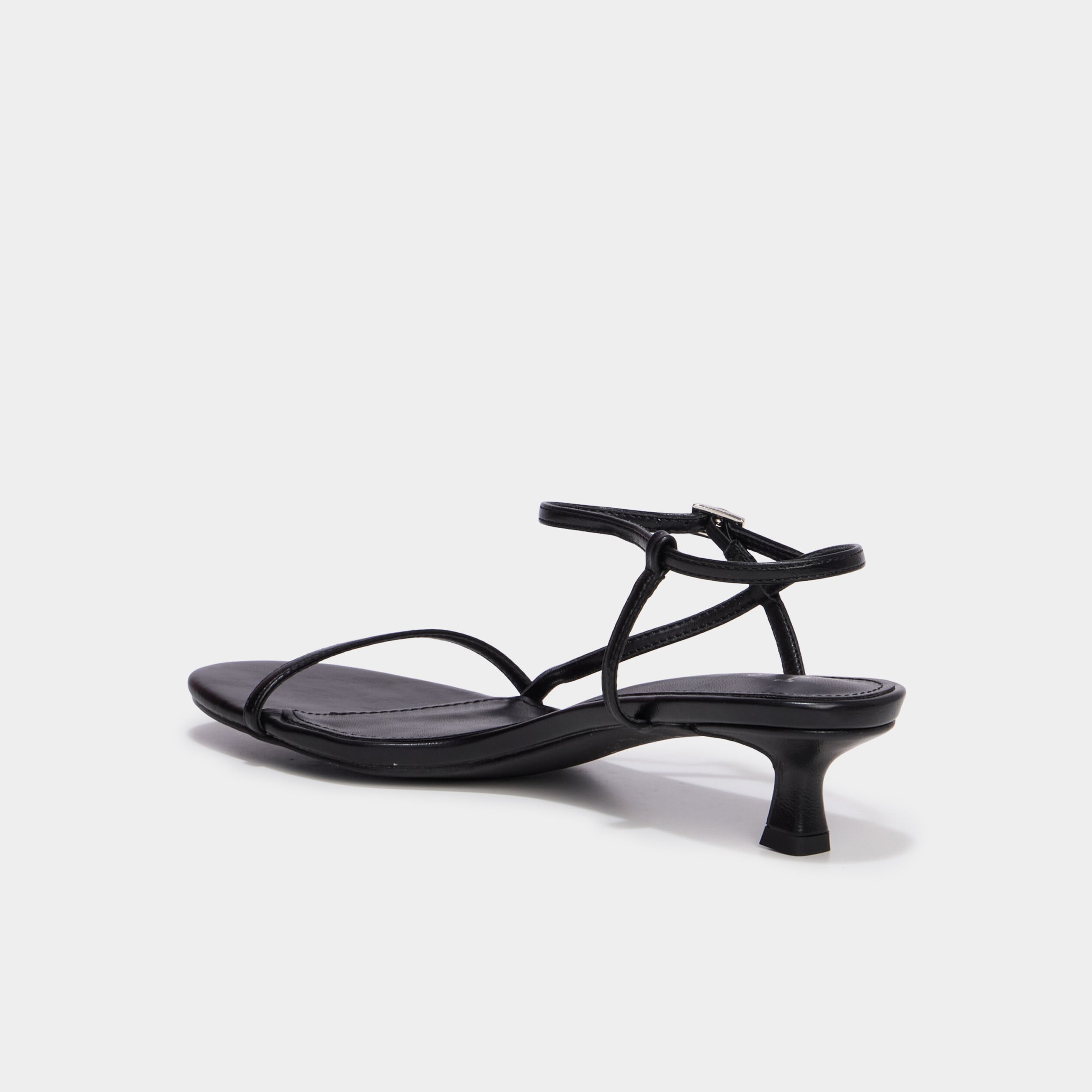 Sandales &agrave; talons kitten heels noir femme