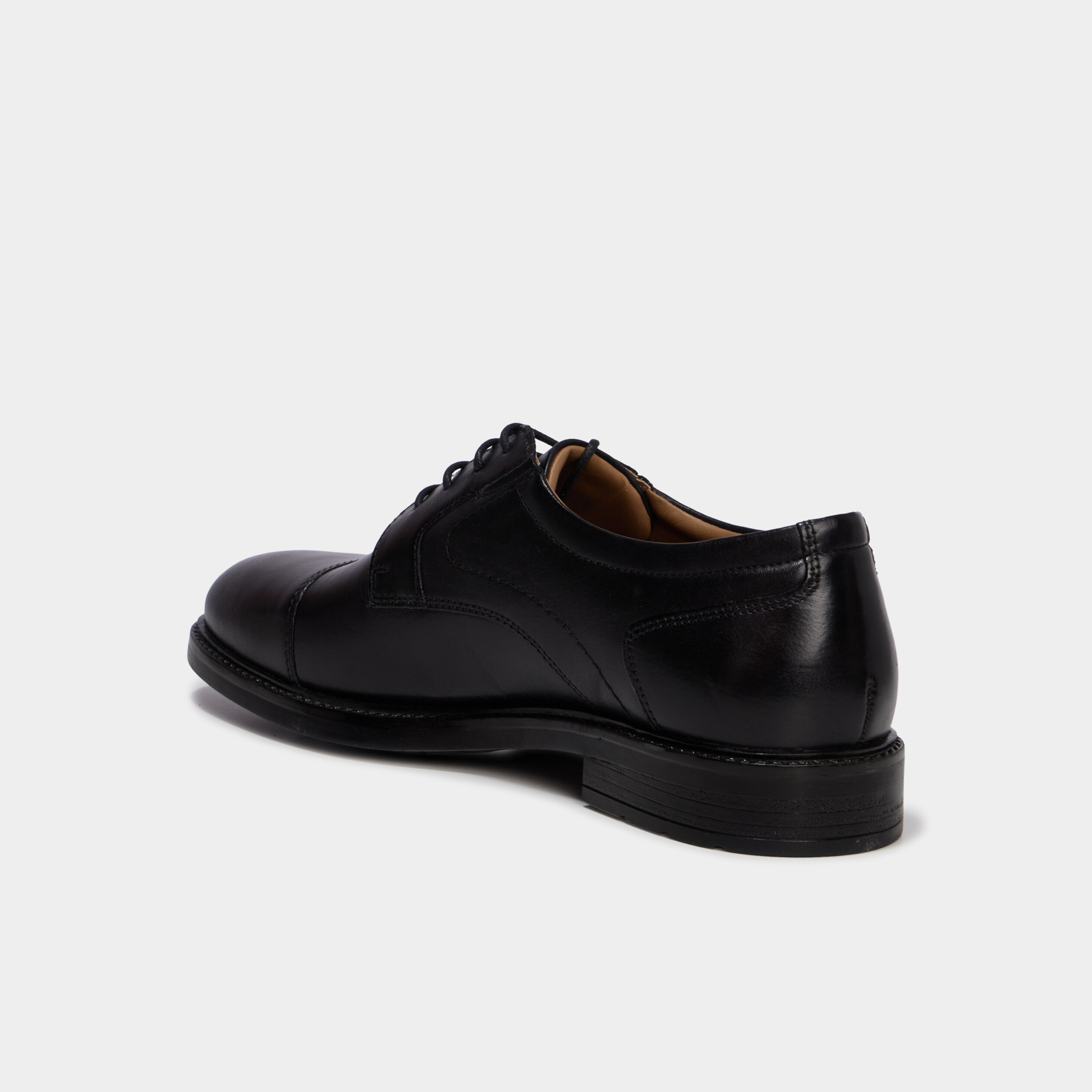 Derbies en cuir &agrave; bout rond noir homme