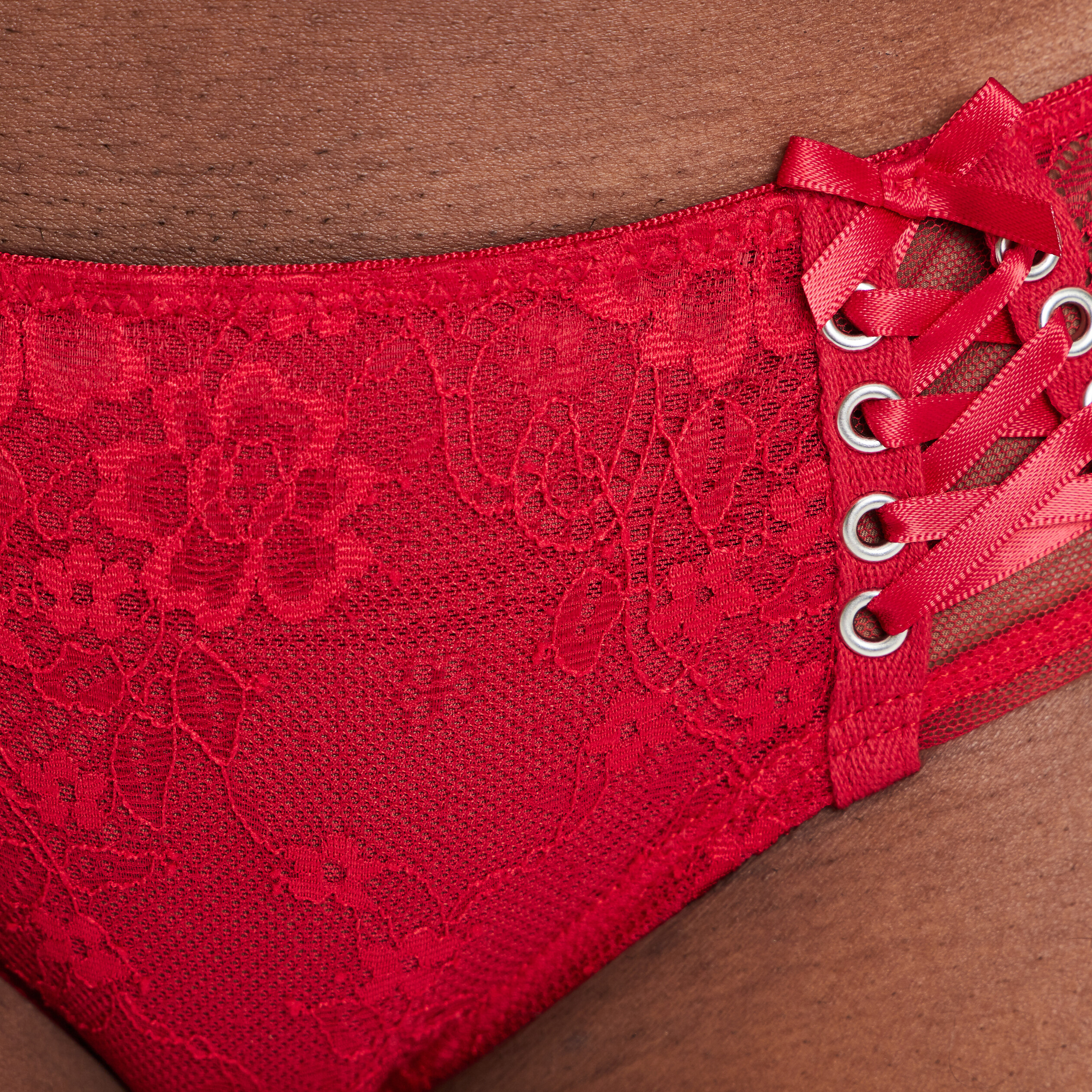 shorty en dentelle rouge femme Shorty en dentelle rouge femme