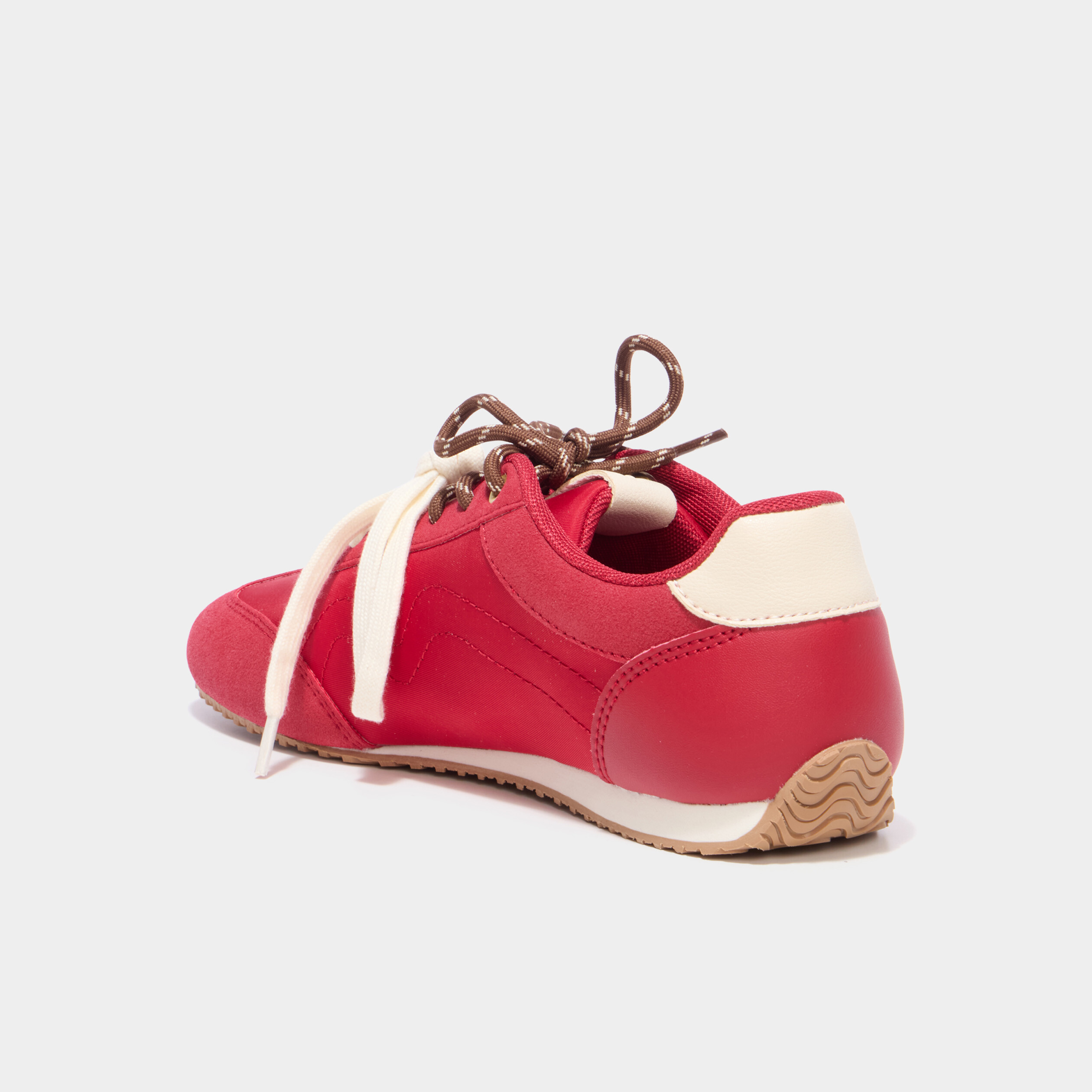 Baskets &agrave; lacets doubles semelle fine rouge femme