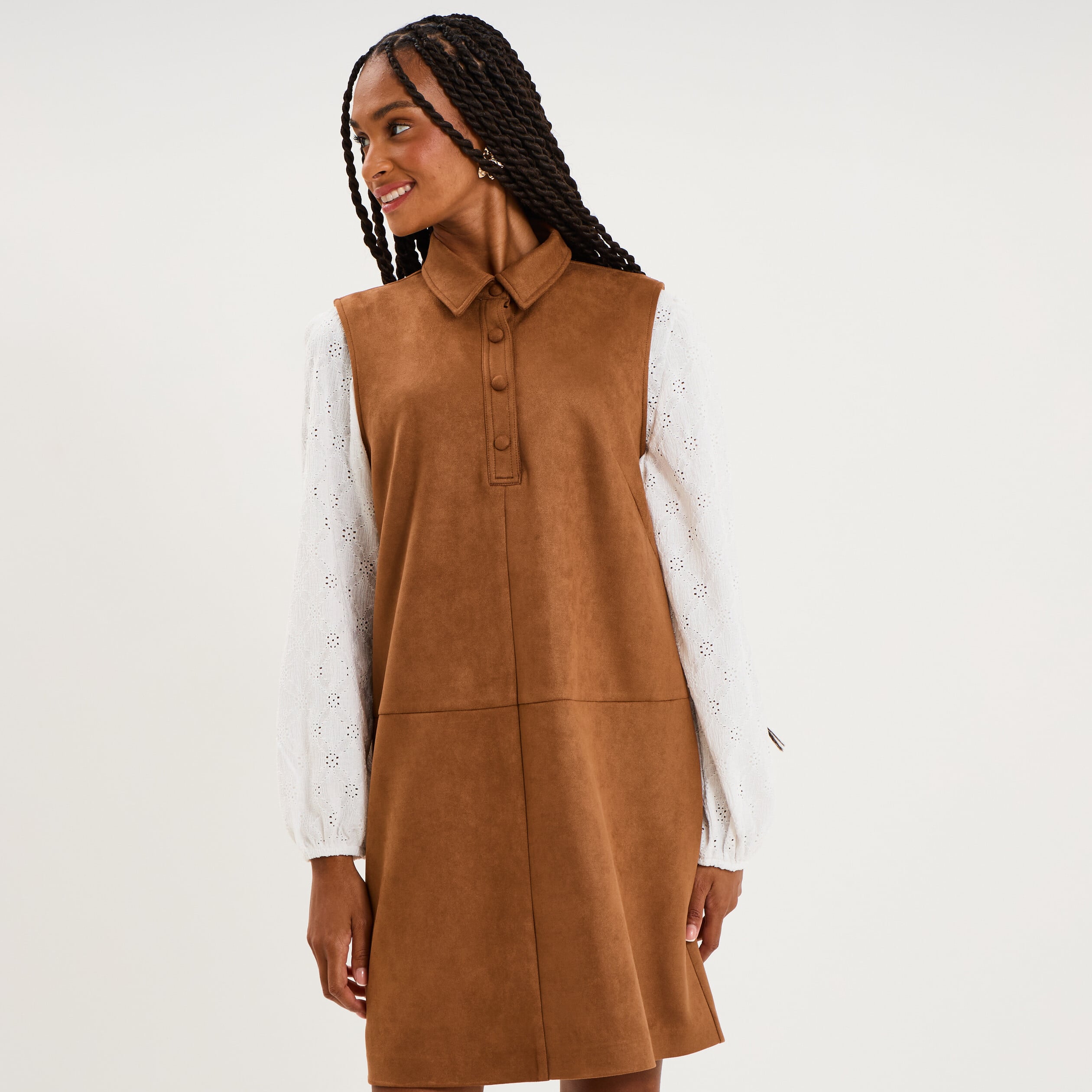 Robe su&eacute;dine sans manche col chemise marron clair femme
