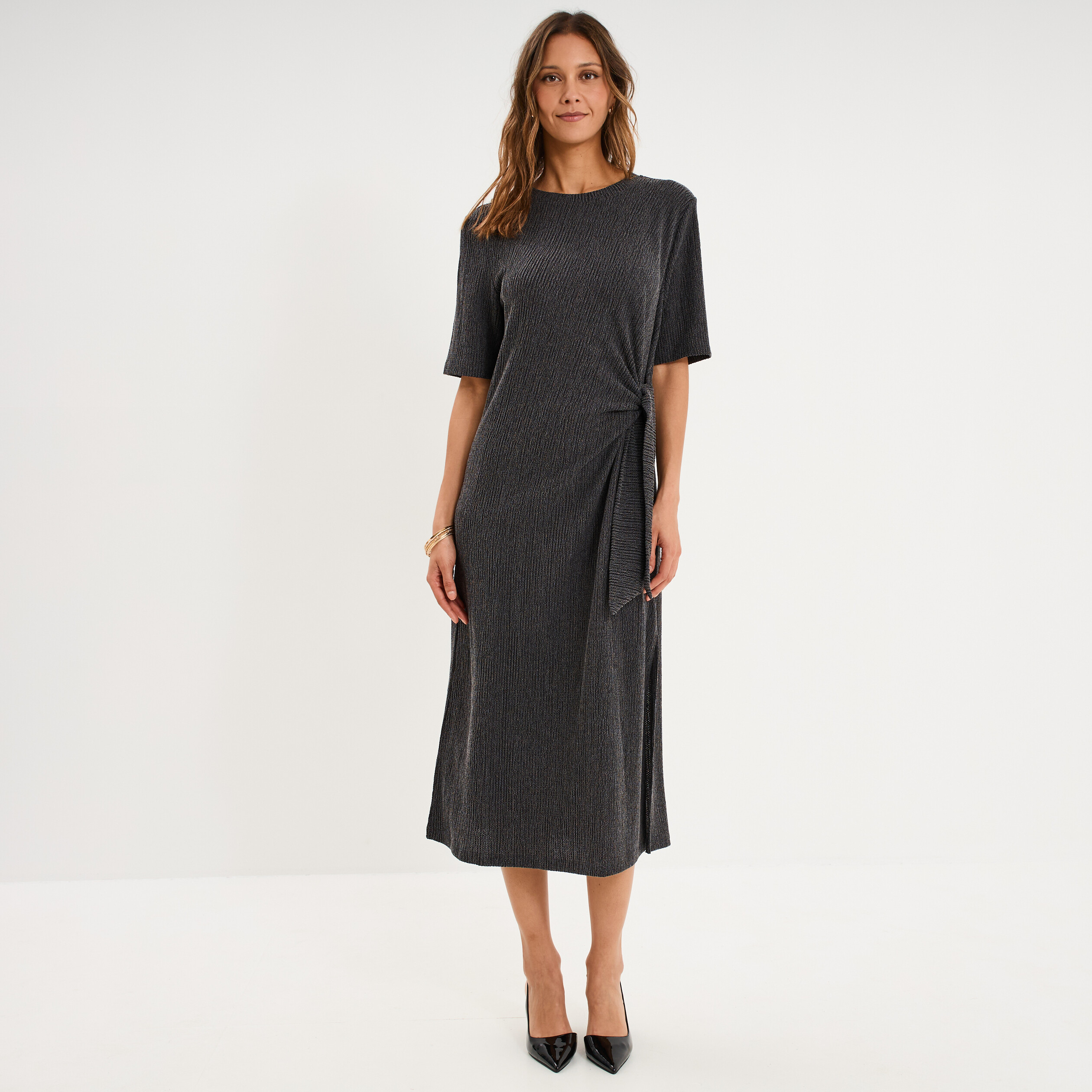Robe longue gaufr&eacute;e noeud c&ocirc;t&eacute; gris fonc&eacute; femme