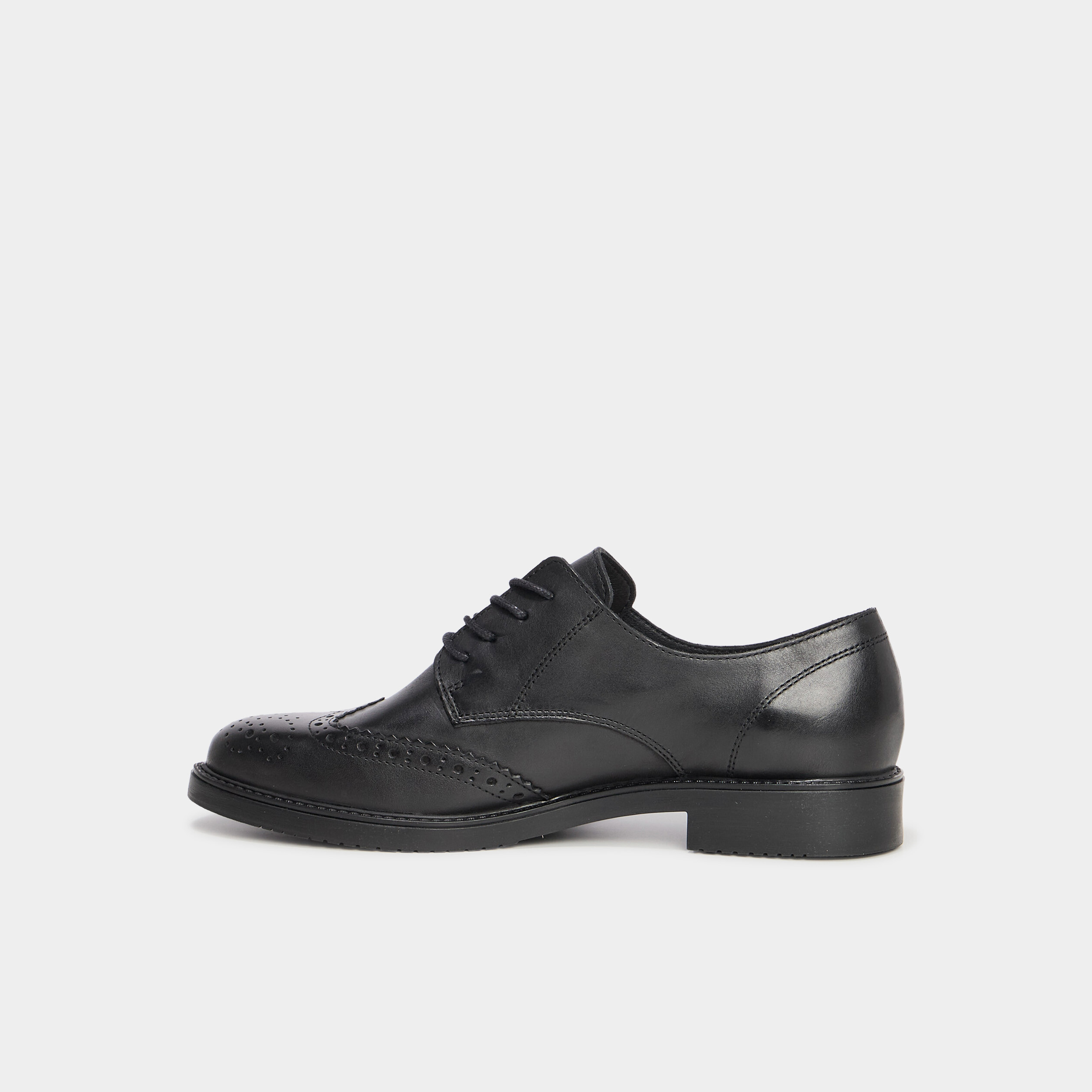 Derbies à lacets en cuir noir femme