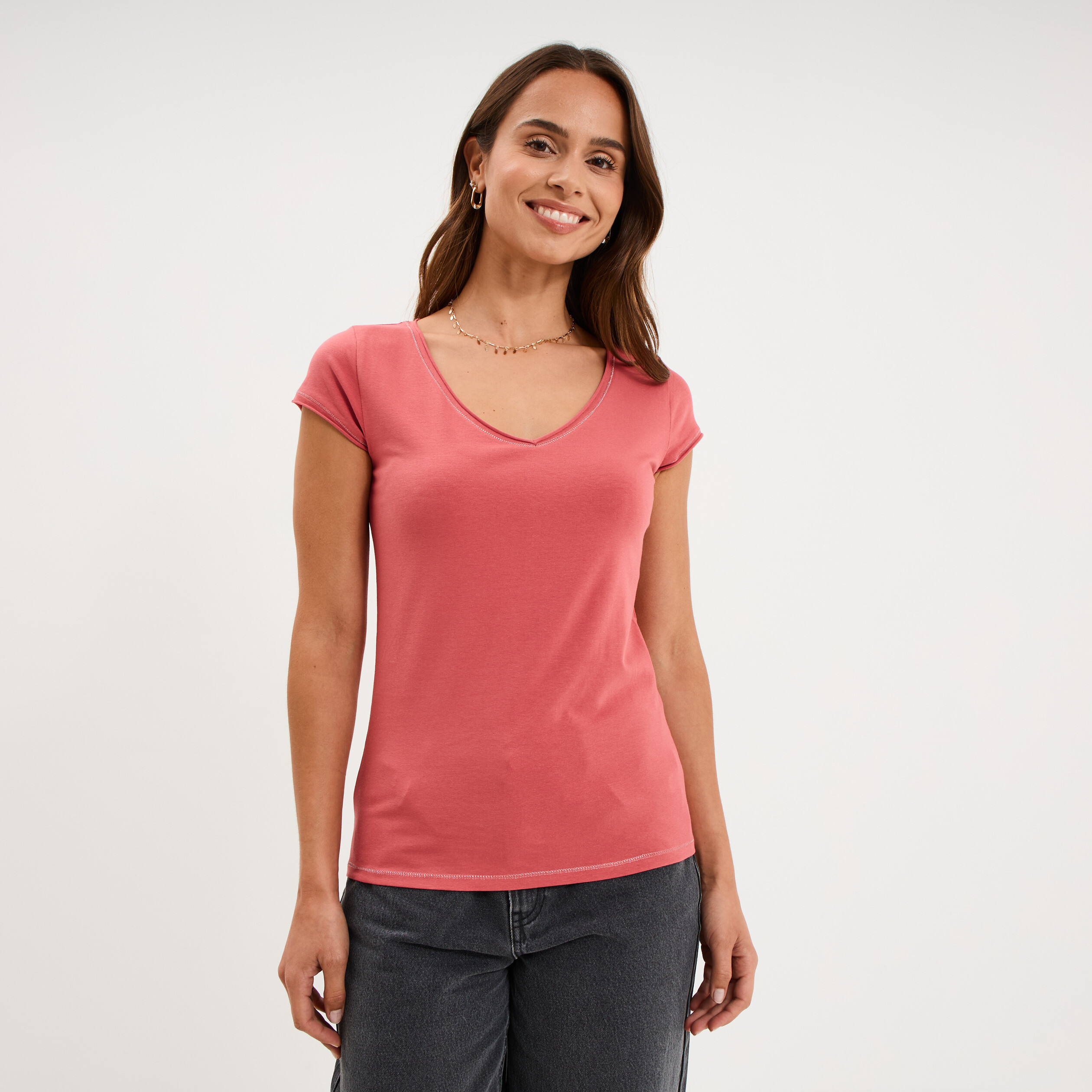 T-shirt col V ajust&eacute; manches courtes vieux rose femme