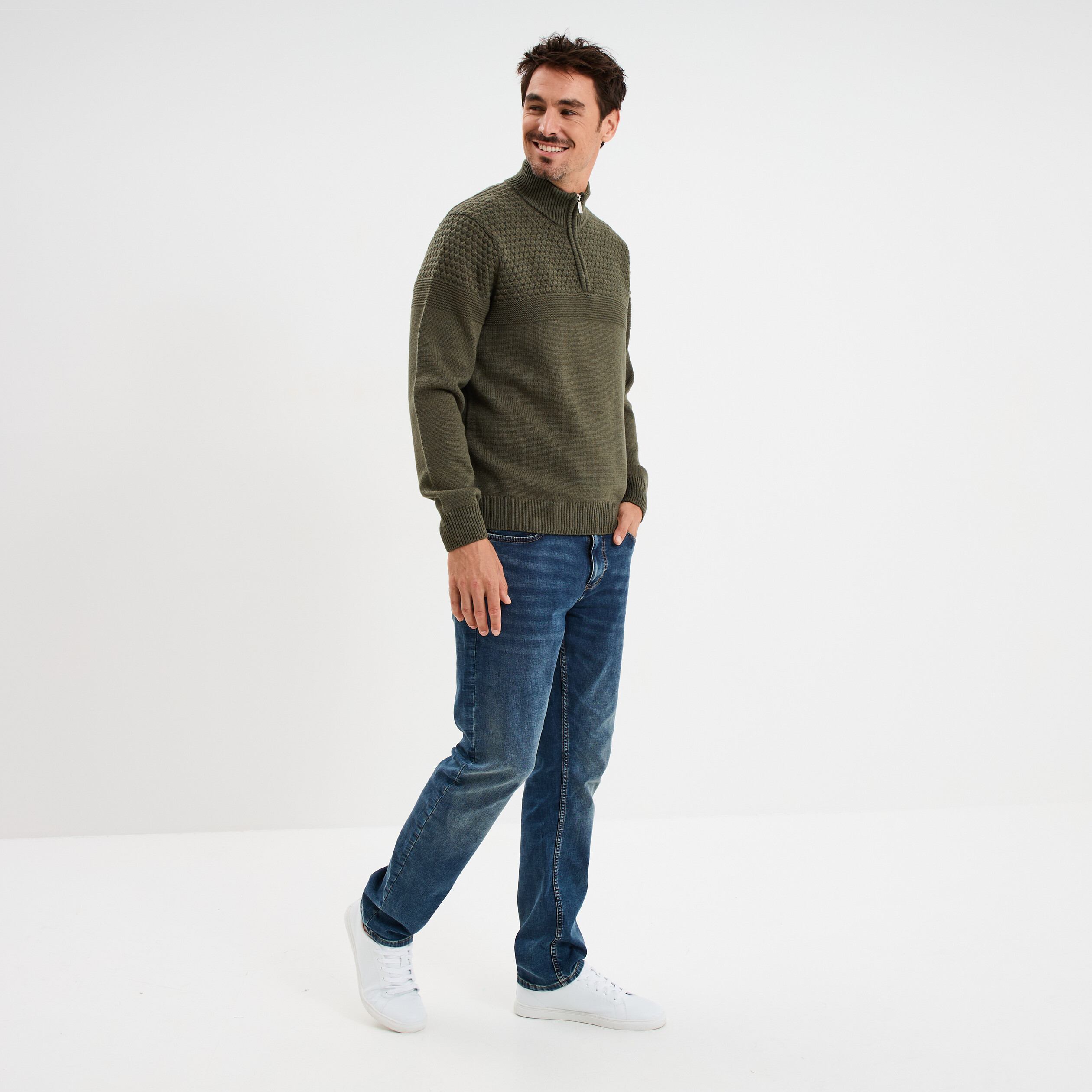 pull on sneakers
