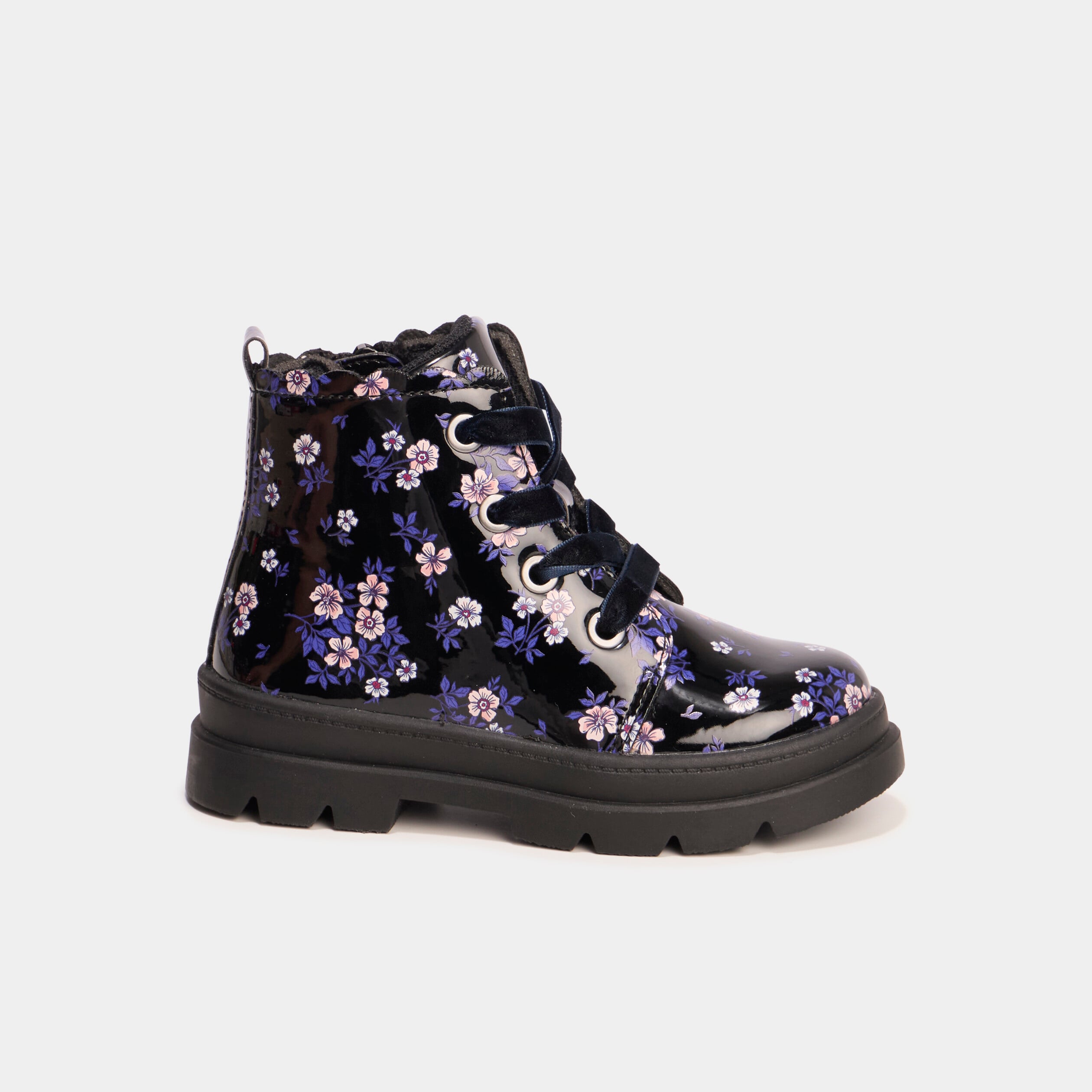 Boots crant&eacute;es &agrave; lacets noir fille
