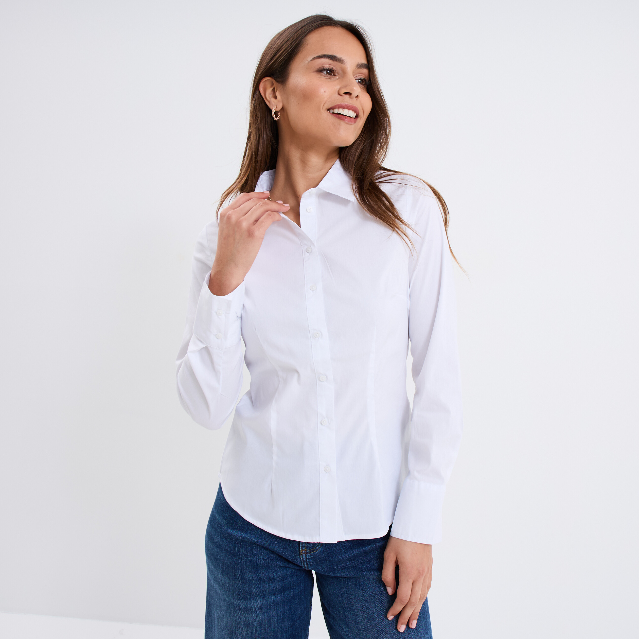 chemise cintree en popeline stretch blanc femme Chemise cintrée en popeline stretch blanc femme
