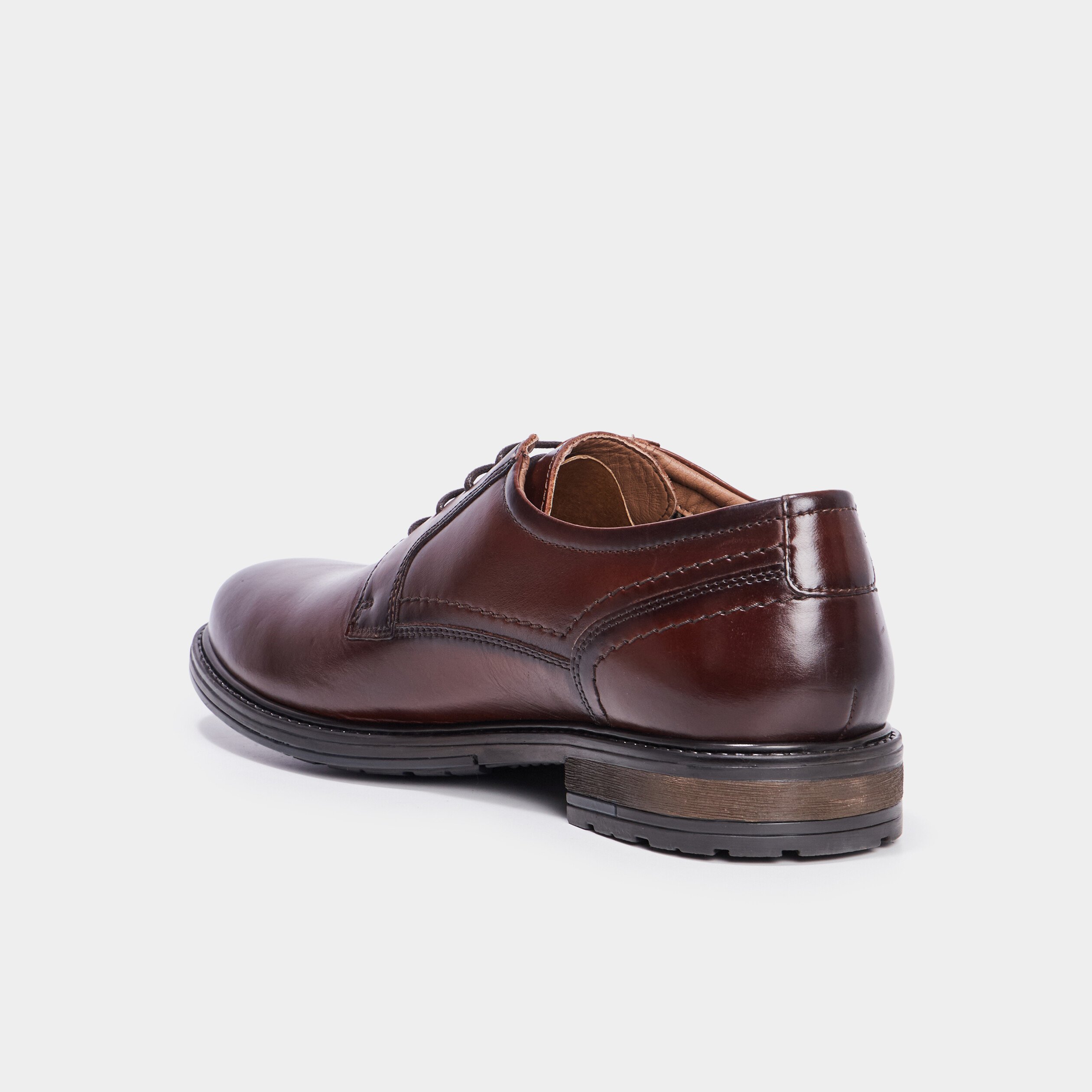 derbies a lacets en cuir marron homme Derbies à lacets en cuir marron homme