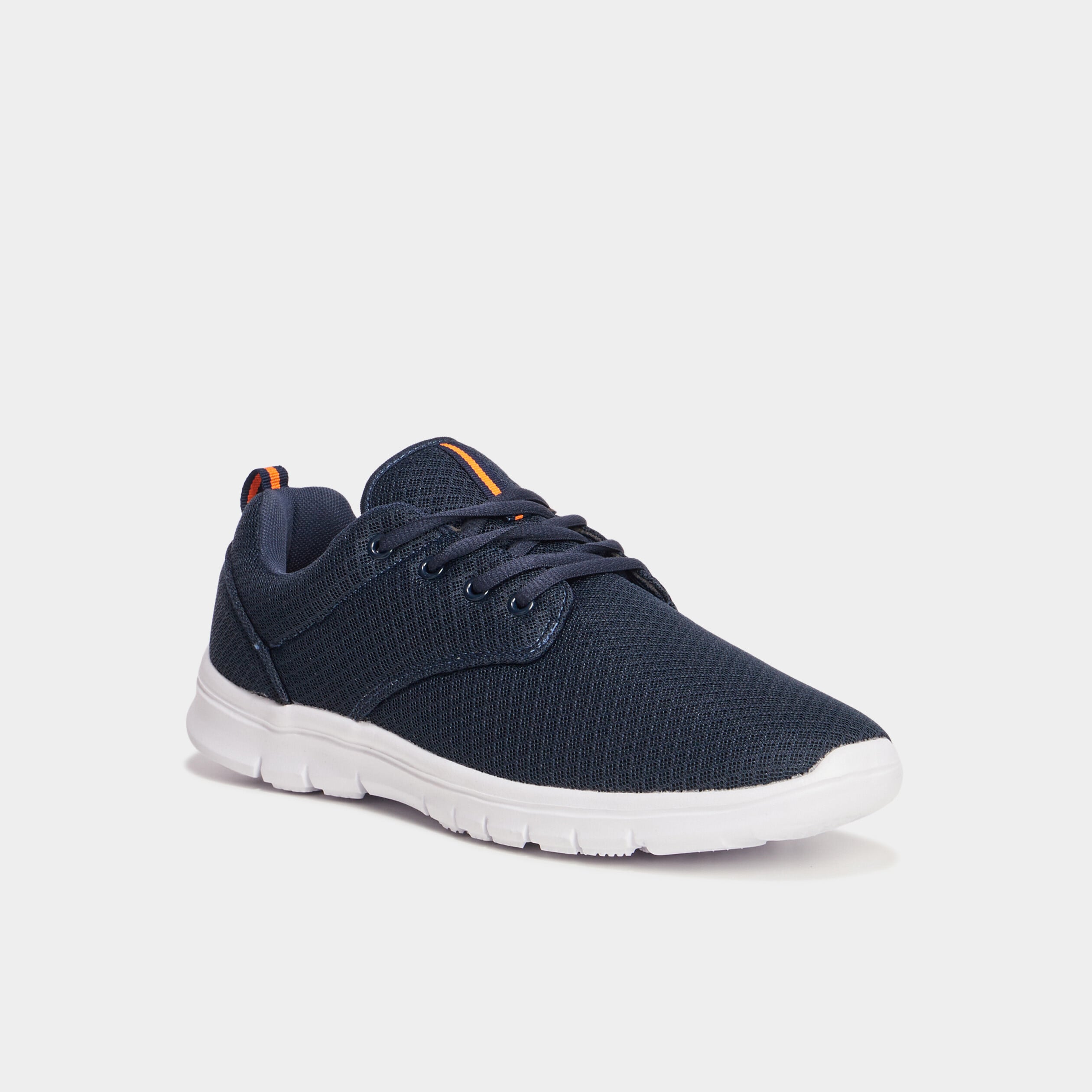 Baskets plates running crant&eacute;es bleu marine homme