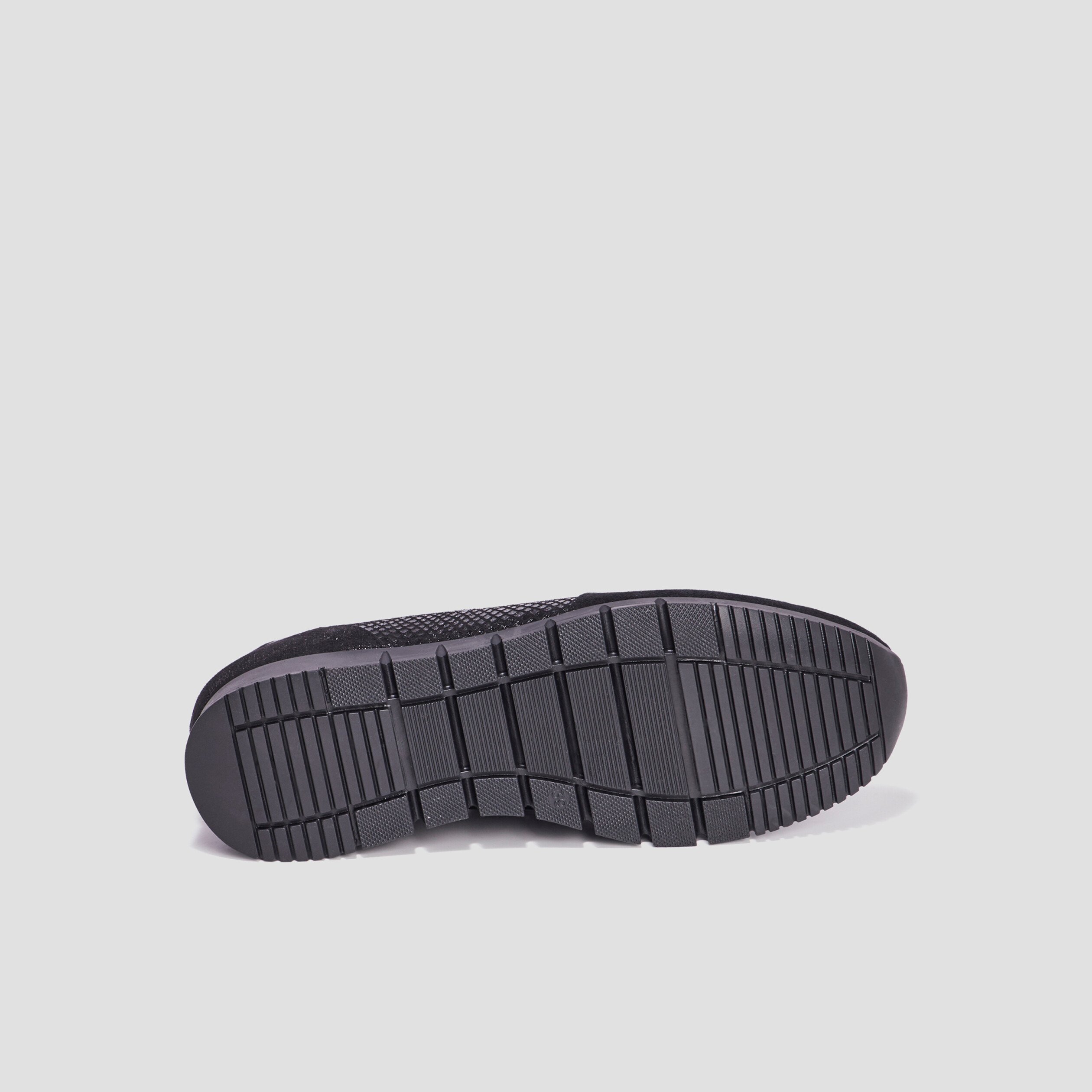 baskets zippees en cuir pied large noir femme Baskets zippées en cuir pied large noir femme