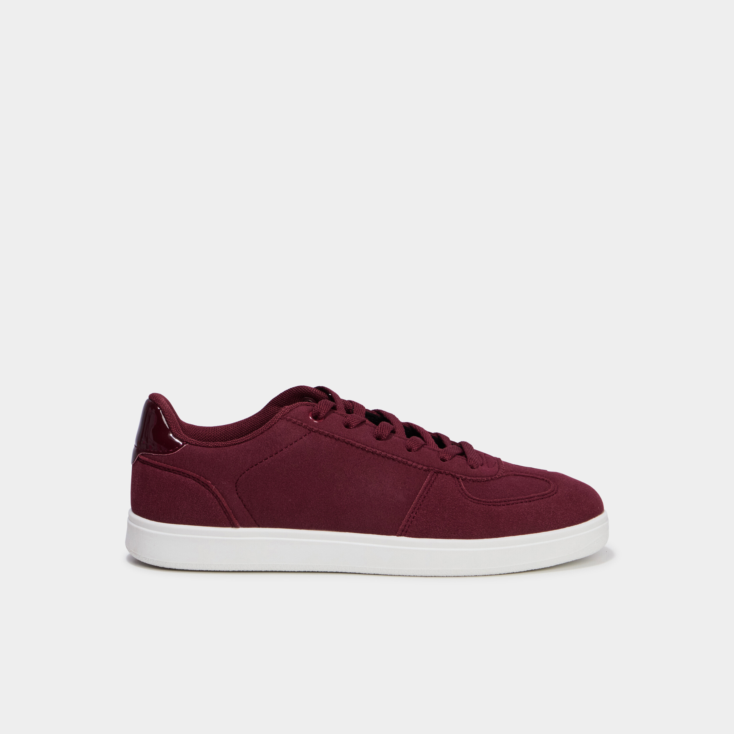 Baskets en su&eacute;dine &agrave; lacets bordeaux femme