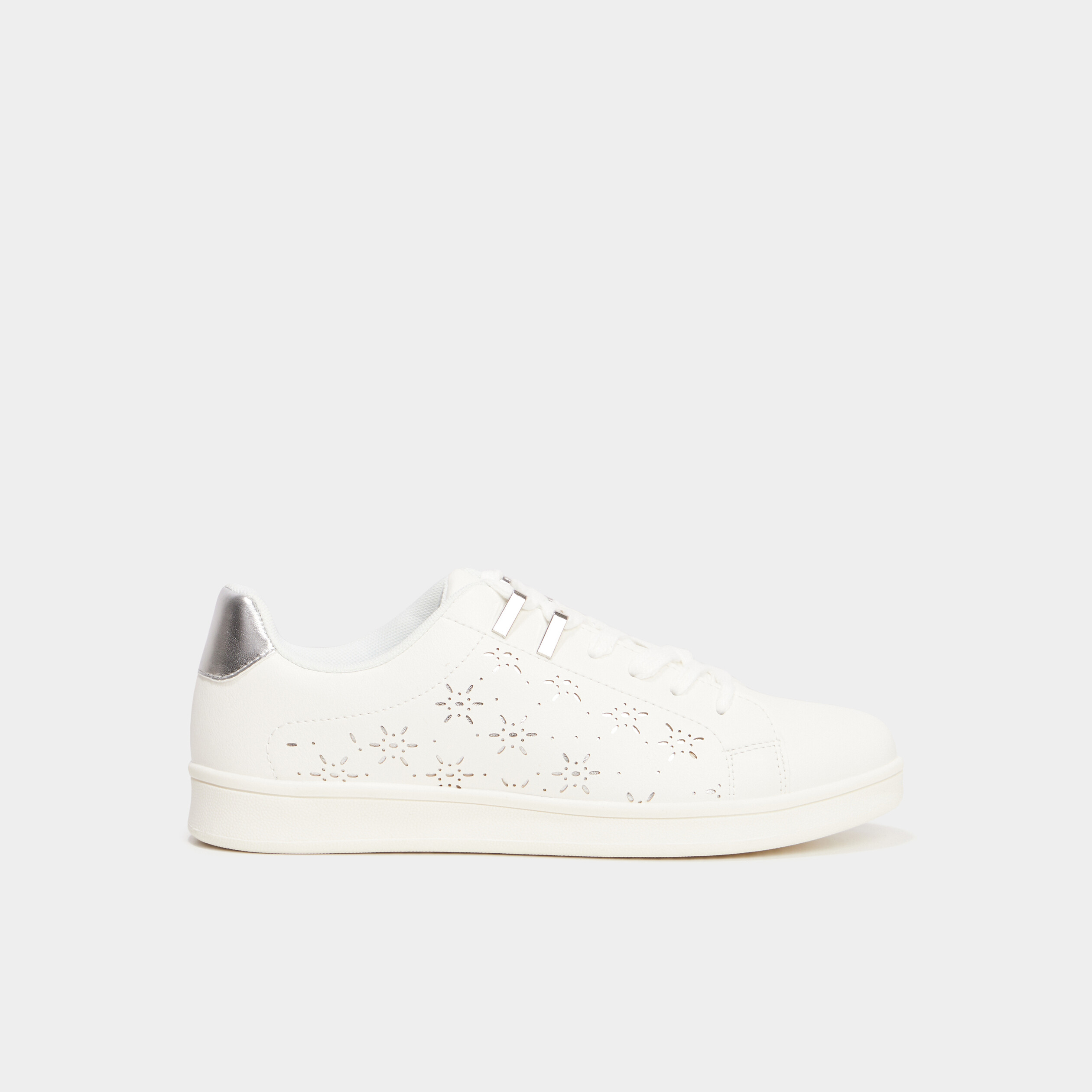 Baskets perfor&eacute;es Creeks blanc femme