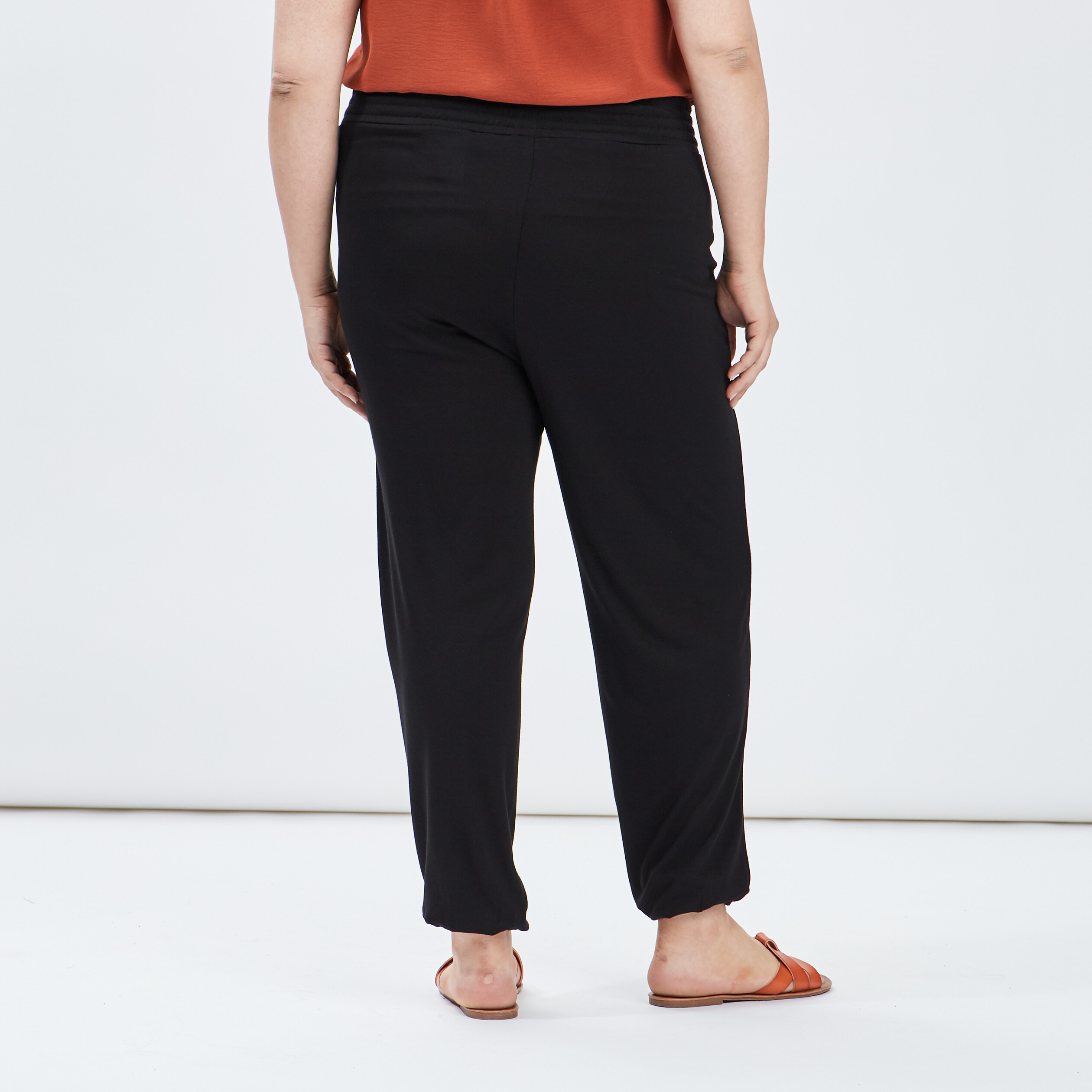Pantalon sarouel droit noir femme grande taille