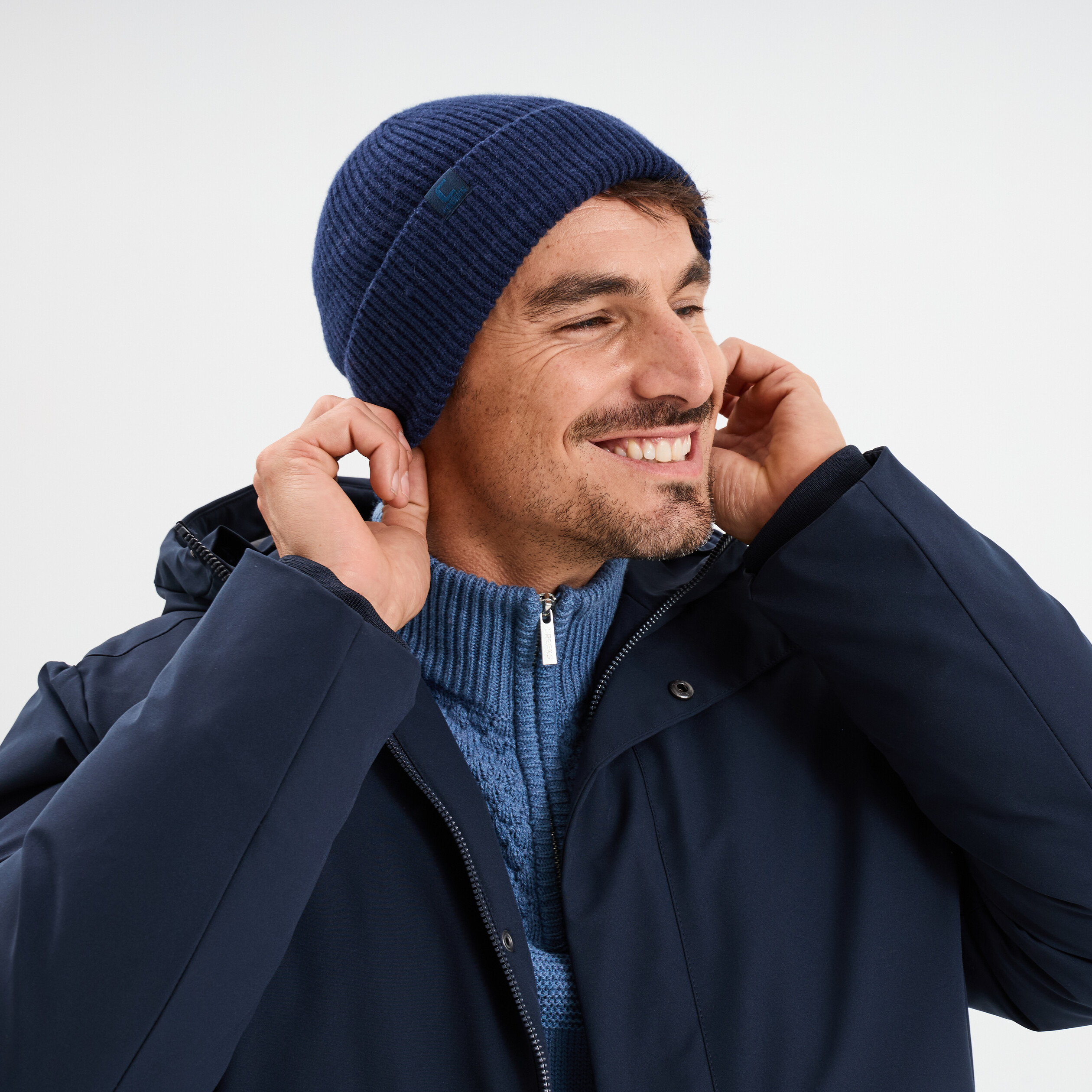 bonnet tricote creeks bleu marine homme Bonnet tricoté Creeks bleu marine homme