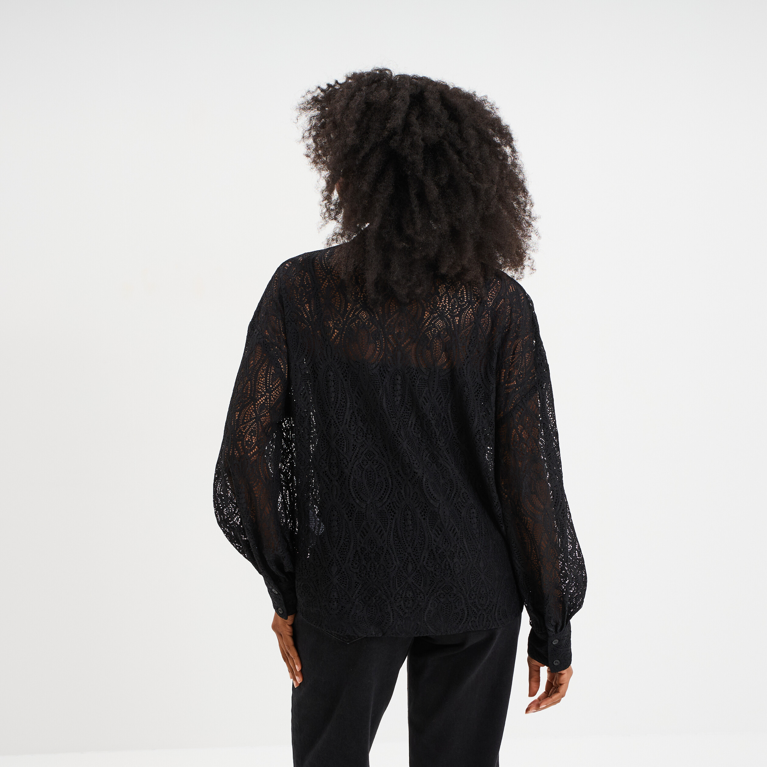Chemise dentelle manches longues noir femme