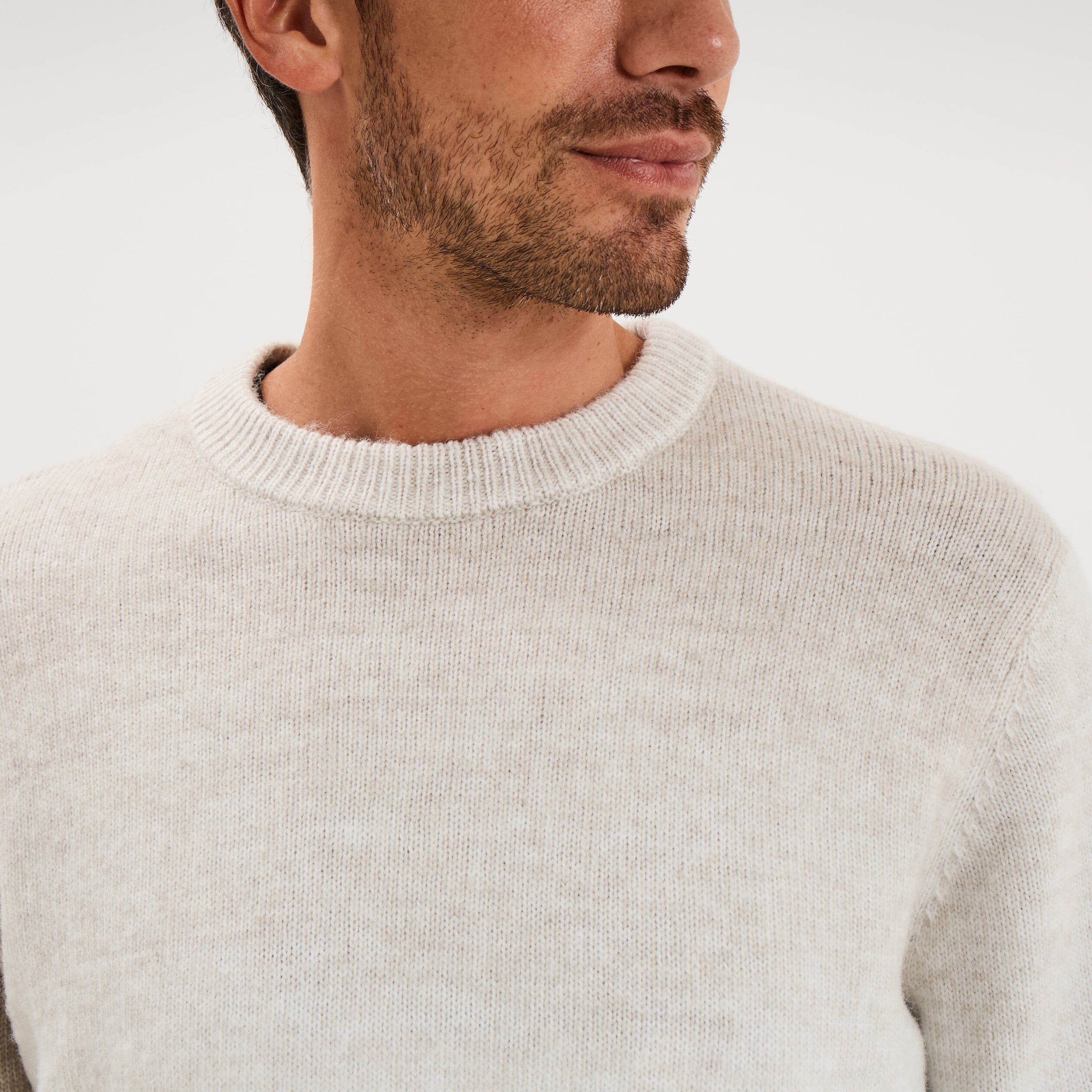 Pull droit col rond manches longues gris clair homme