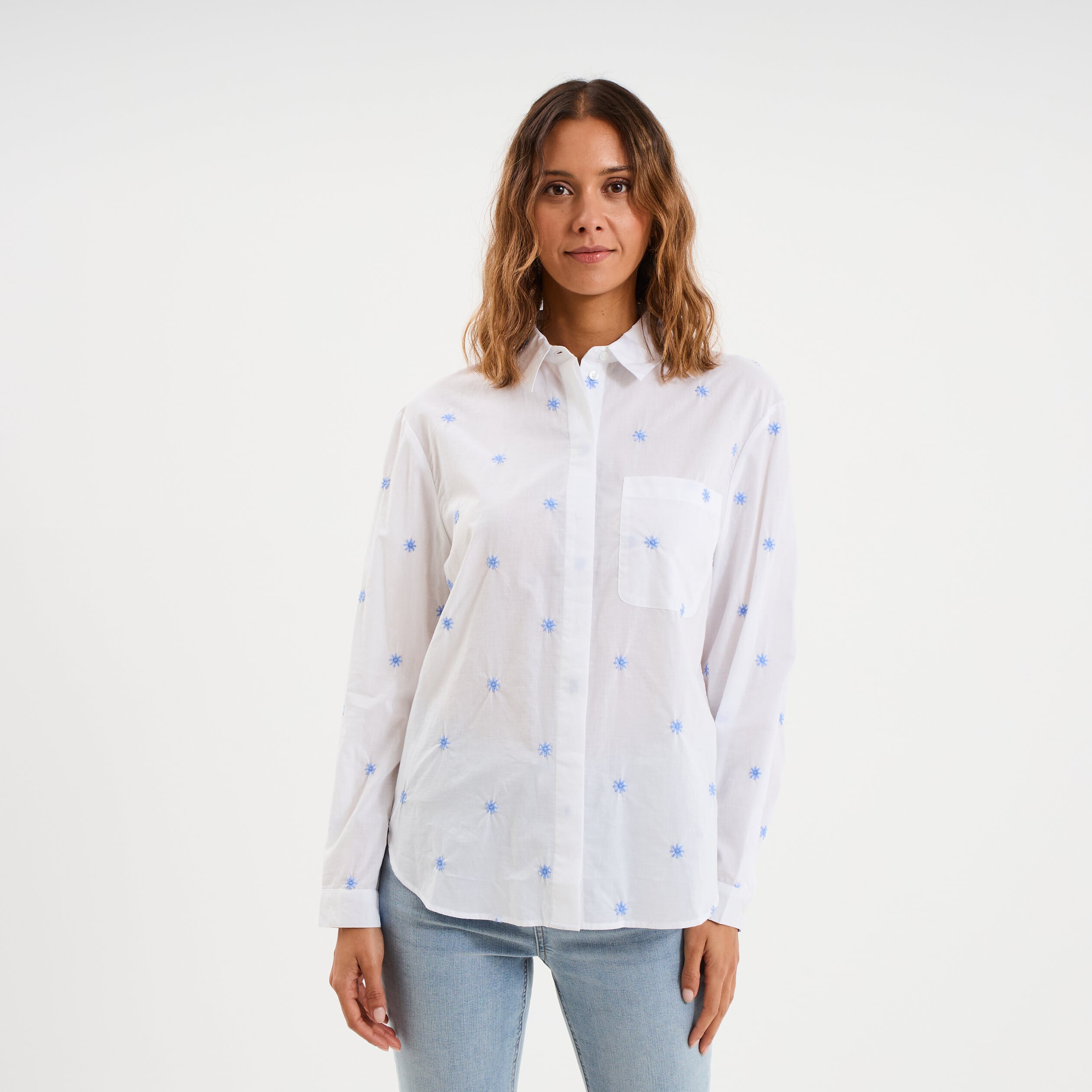Chemise droite brod&eacute;e coton blanc femme