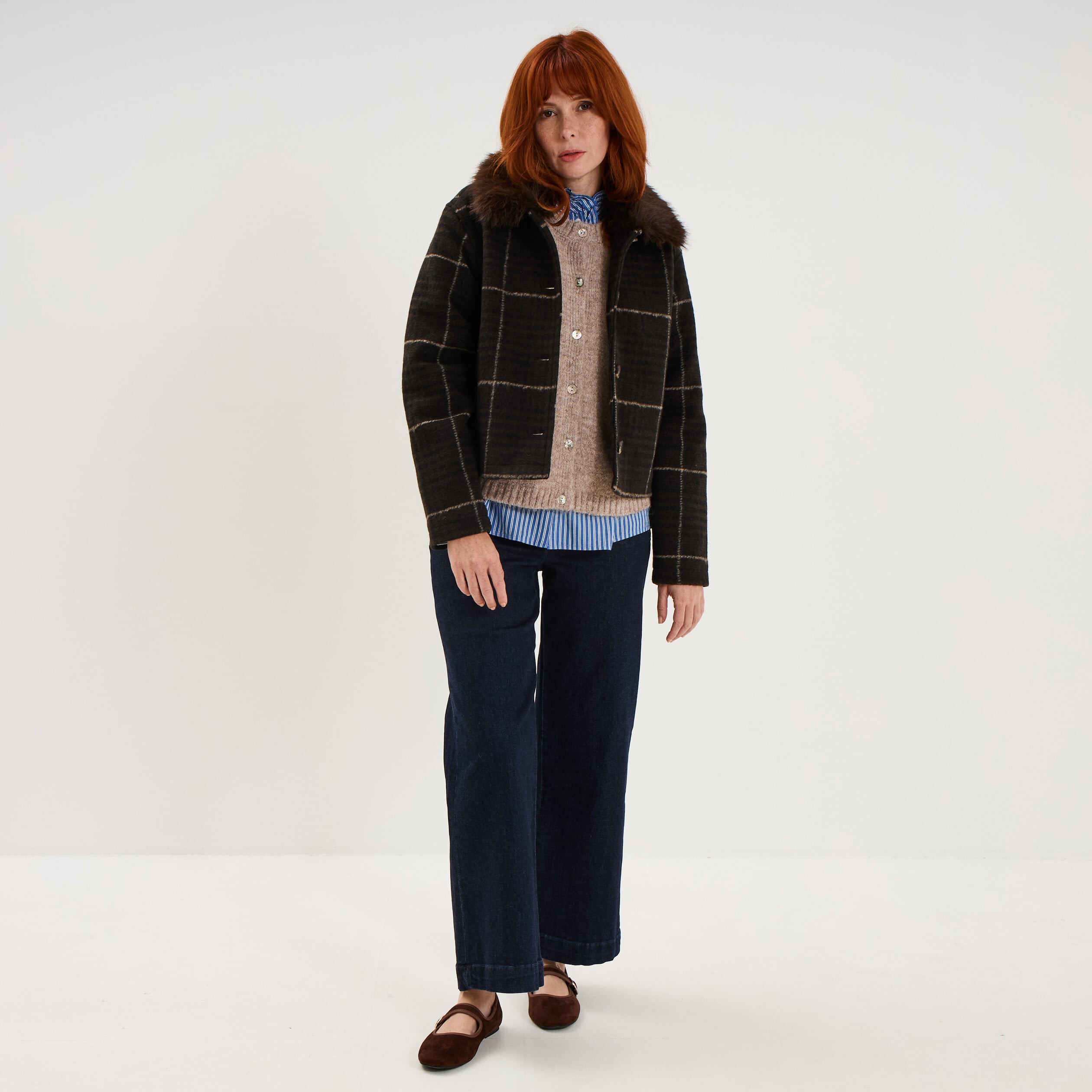 Veste courte col fausse fourrure marron fonc&eacute; femme