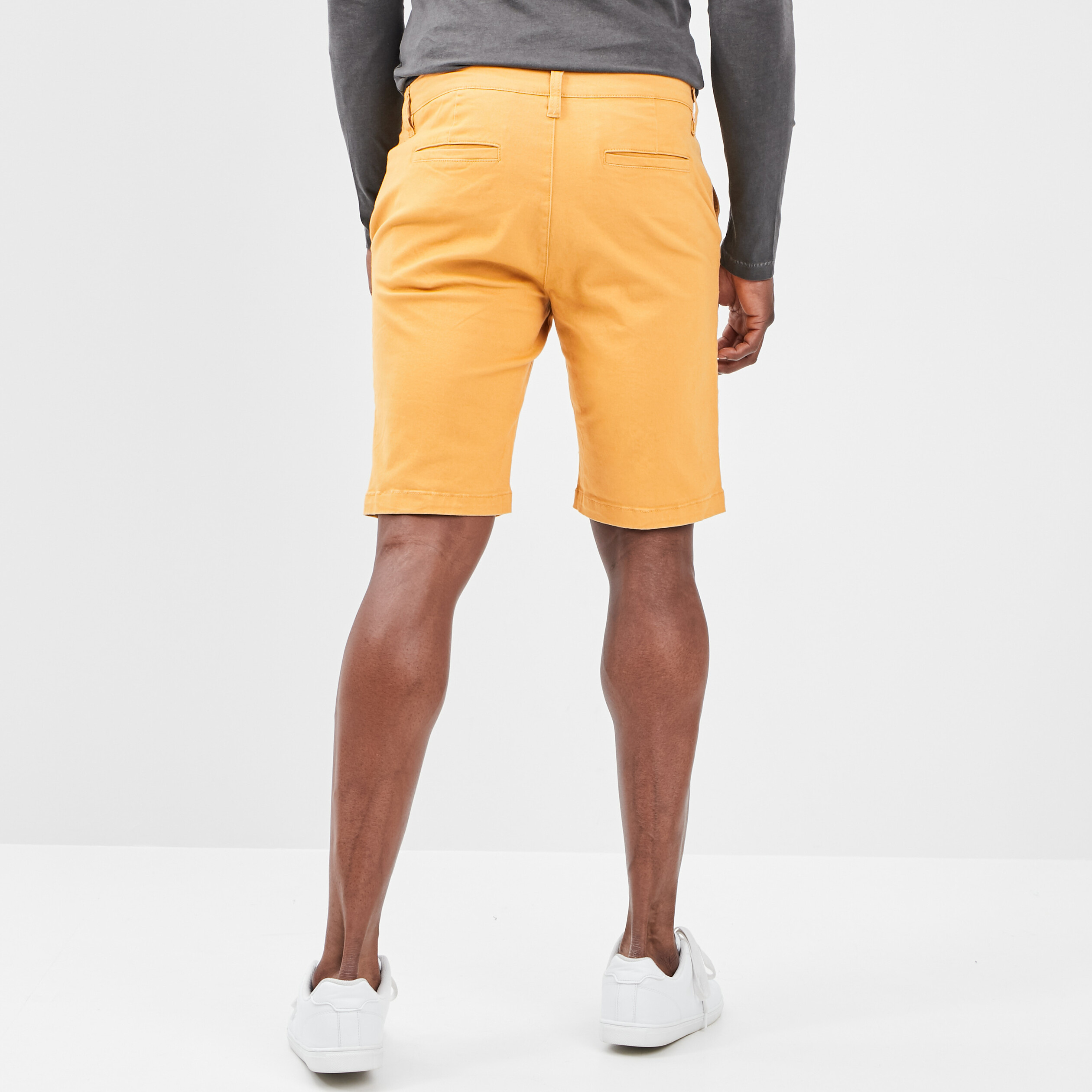bermuda droit en coton jaune moutarde homme Bermuda droit en coton jaune moutarde homme