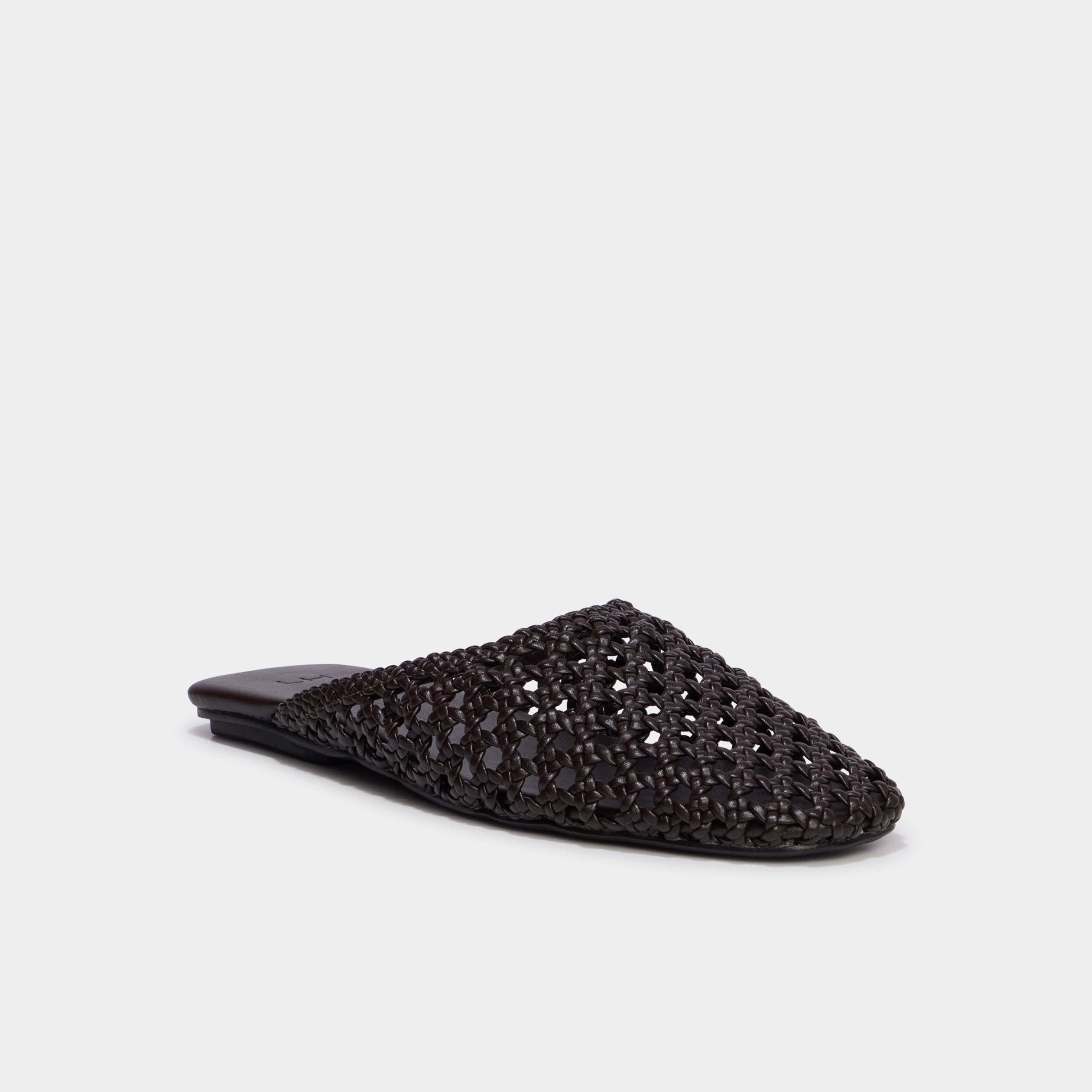 Mules plates effet tress&eacute; marron femme