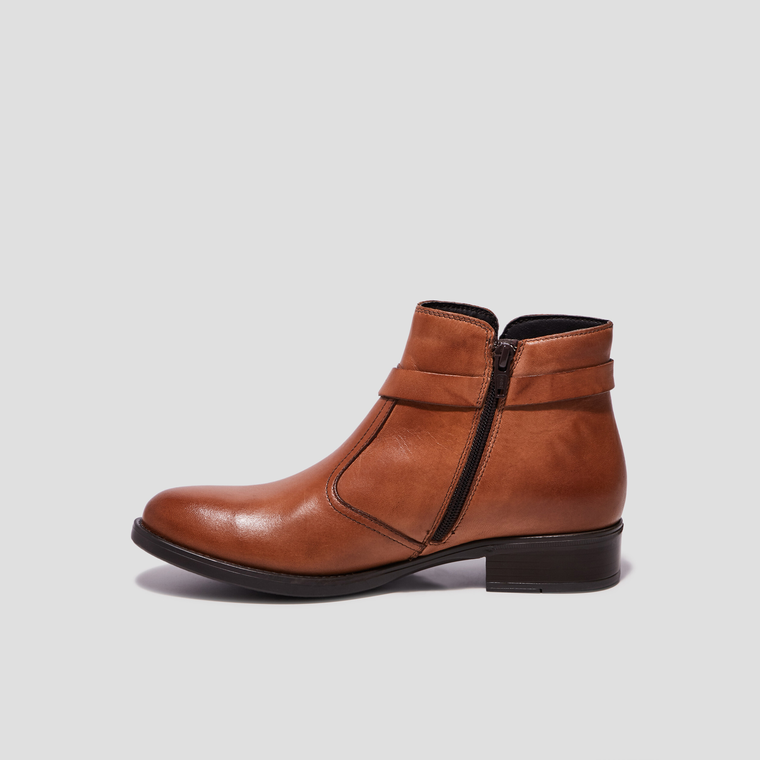 bottines zippees en cuir camel fille Bottines zippées en cuir camel fille
