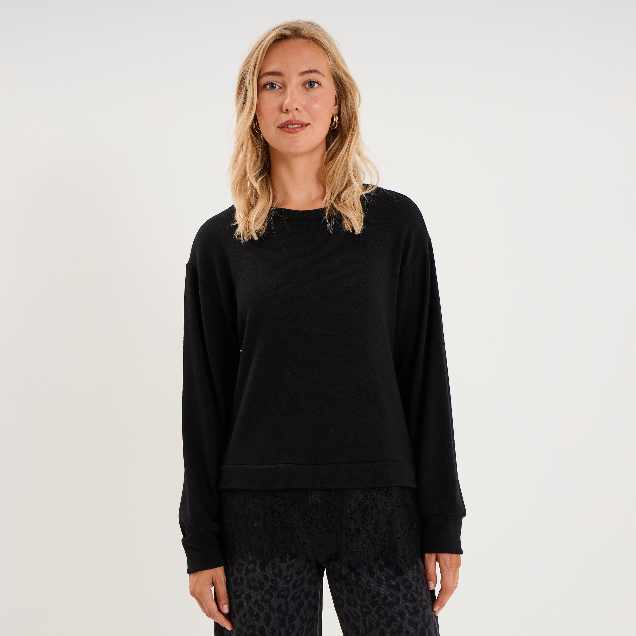 Pull col rond dentelle &agrave; la taille noir femme
