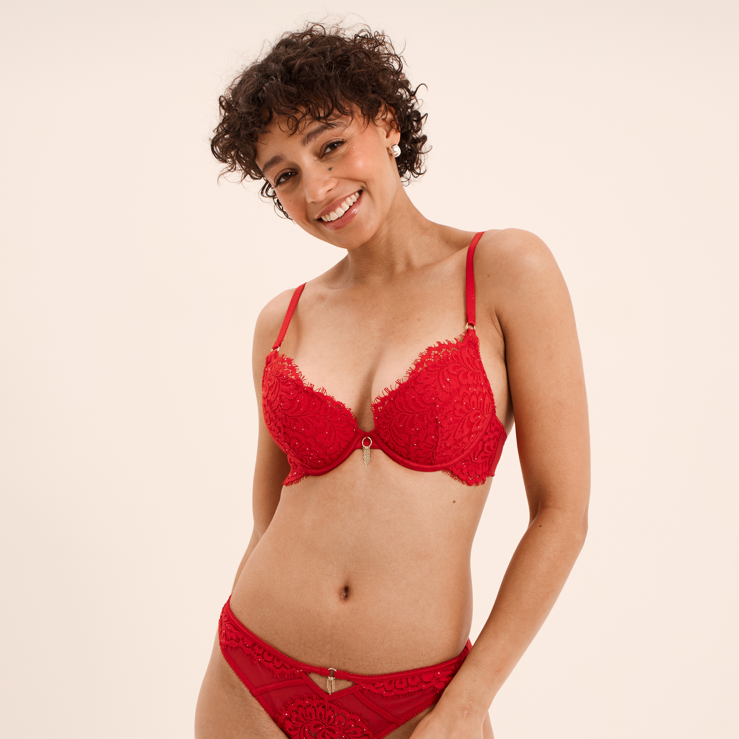 Soutien-gorge maxi push-up dentelle rouge femme