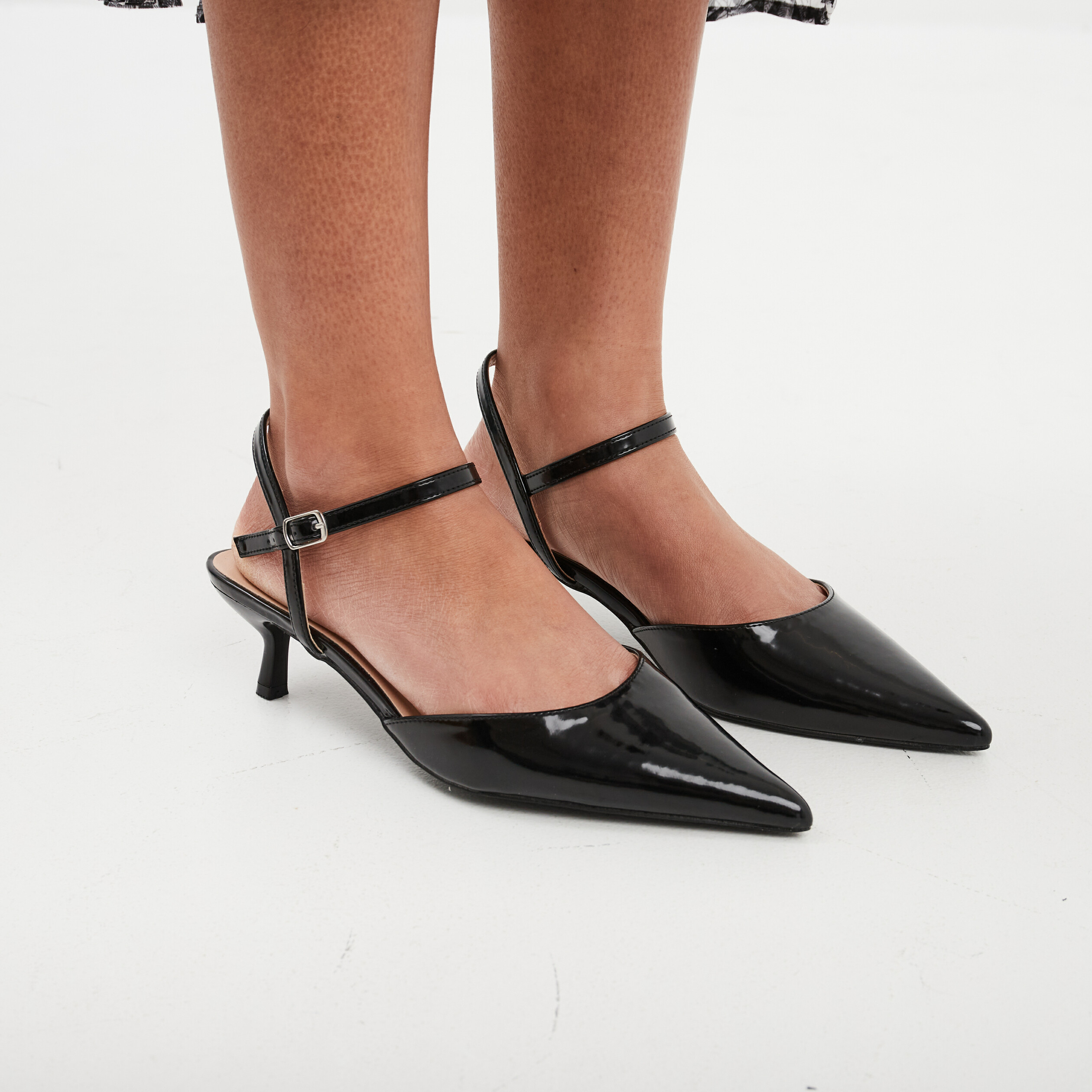 Escarpins vernis kitten heels noir femme