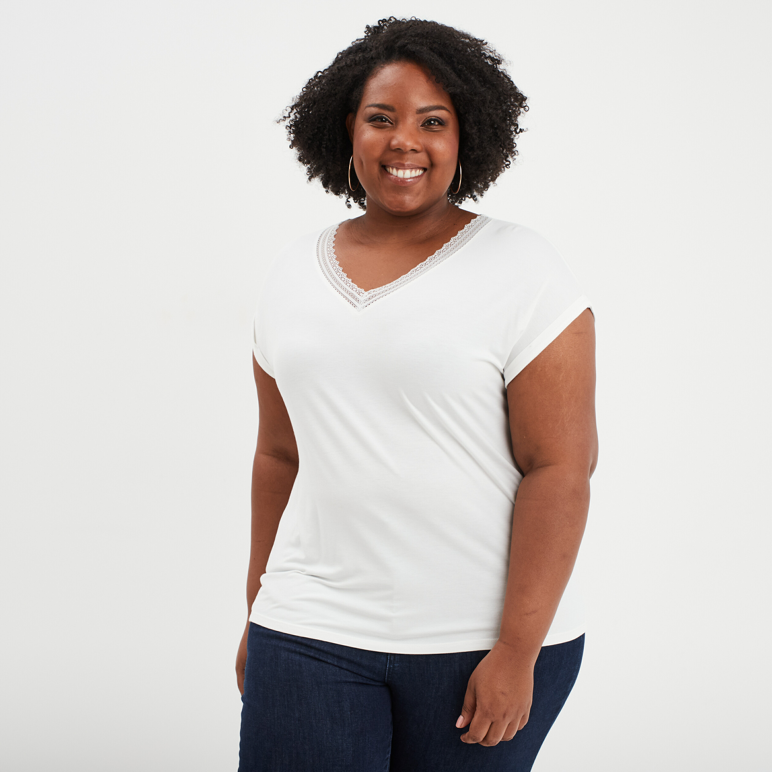 T-shirt col V dentelle blanc femme grande taille