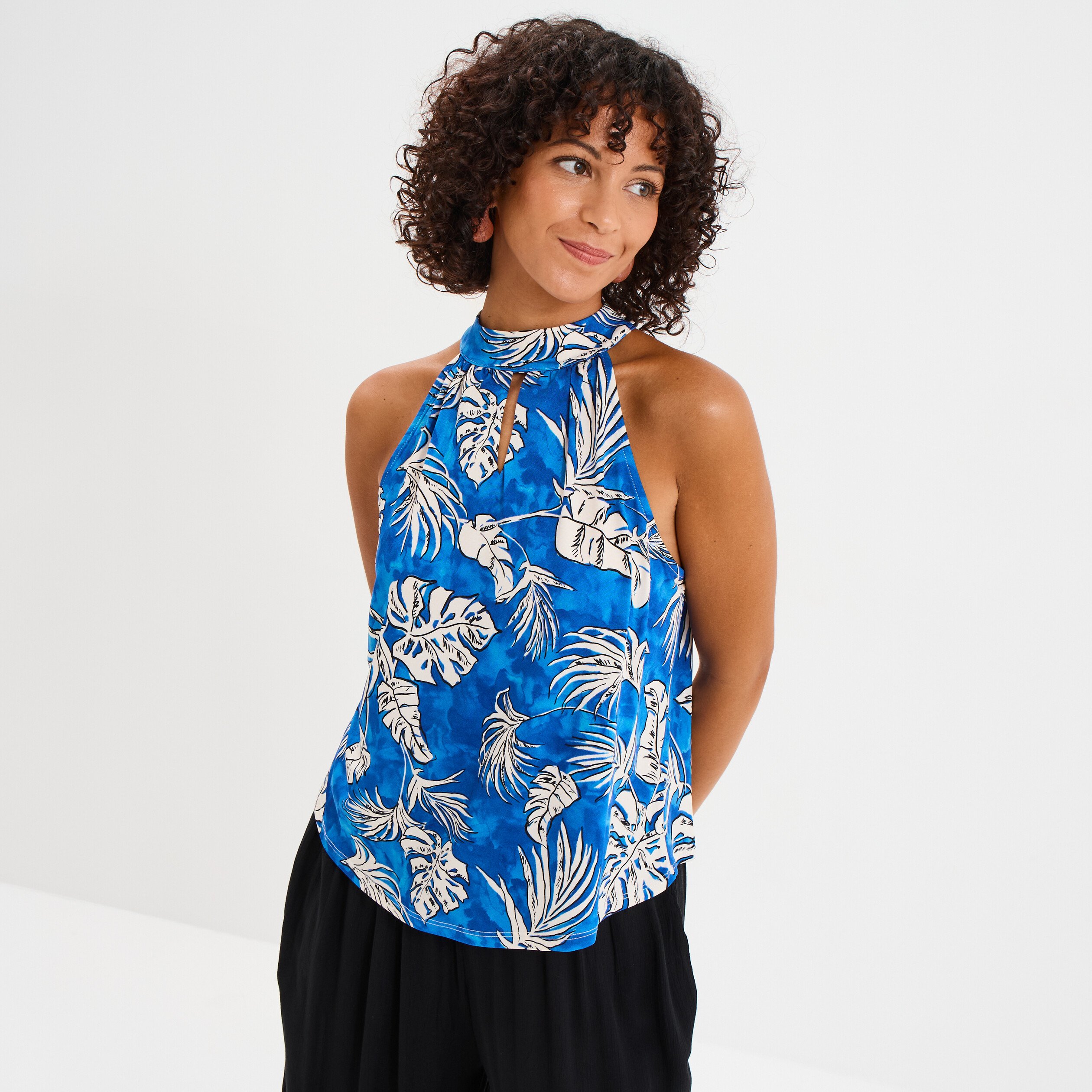 debardeur encolure americaine bleu electrique femme Débardeur encolure américaine bleu electrique femme
