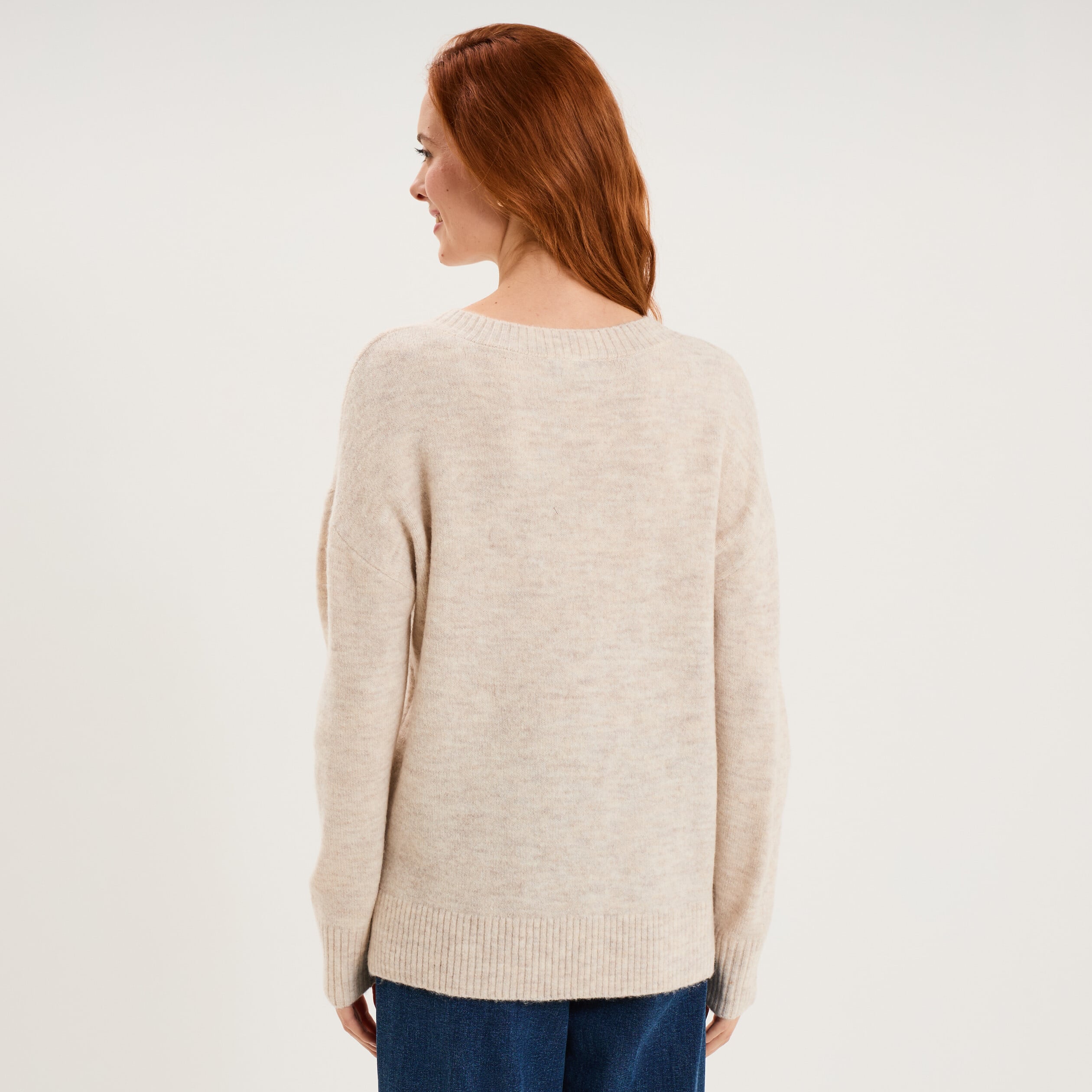 Pull col en V manches longues ecru femme