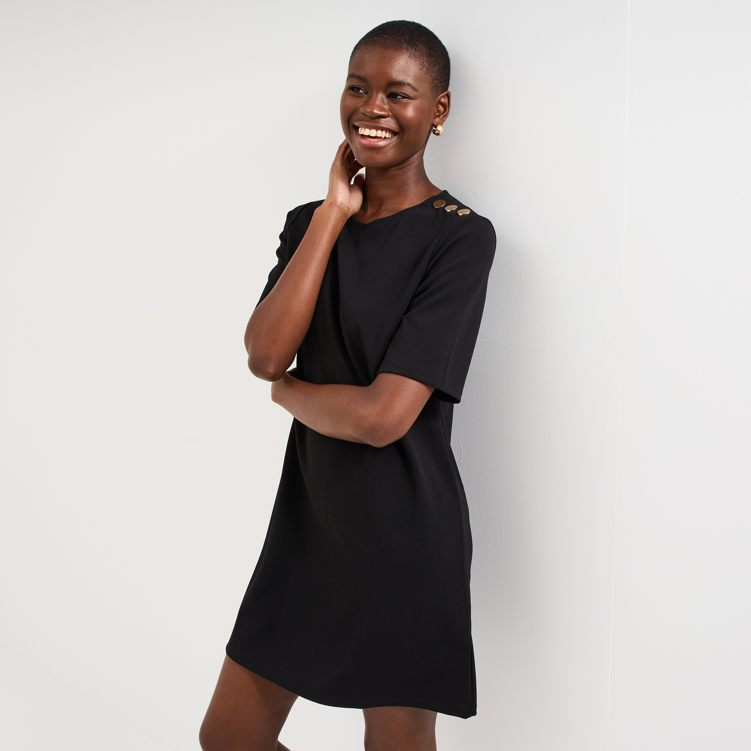 Robe droite cr&ecirc;pe manches courtes noir femme