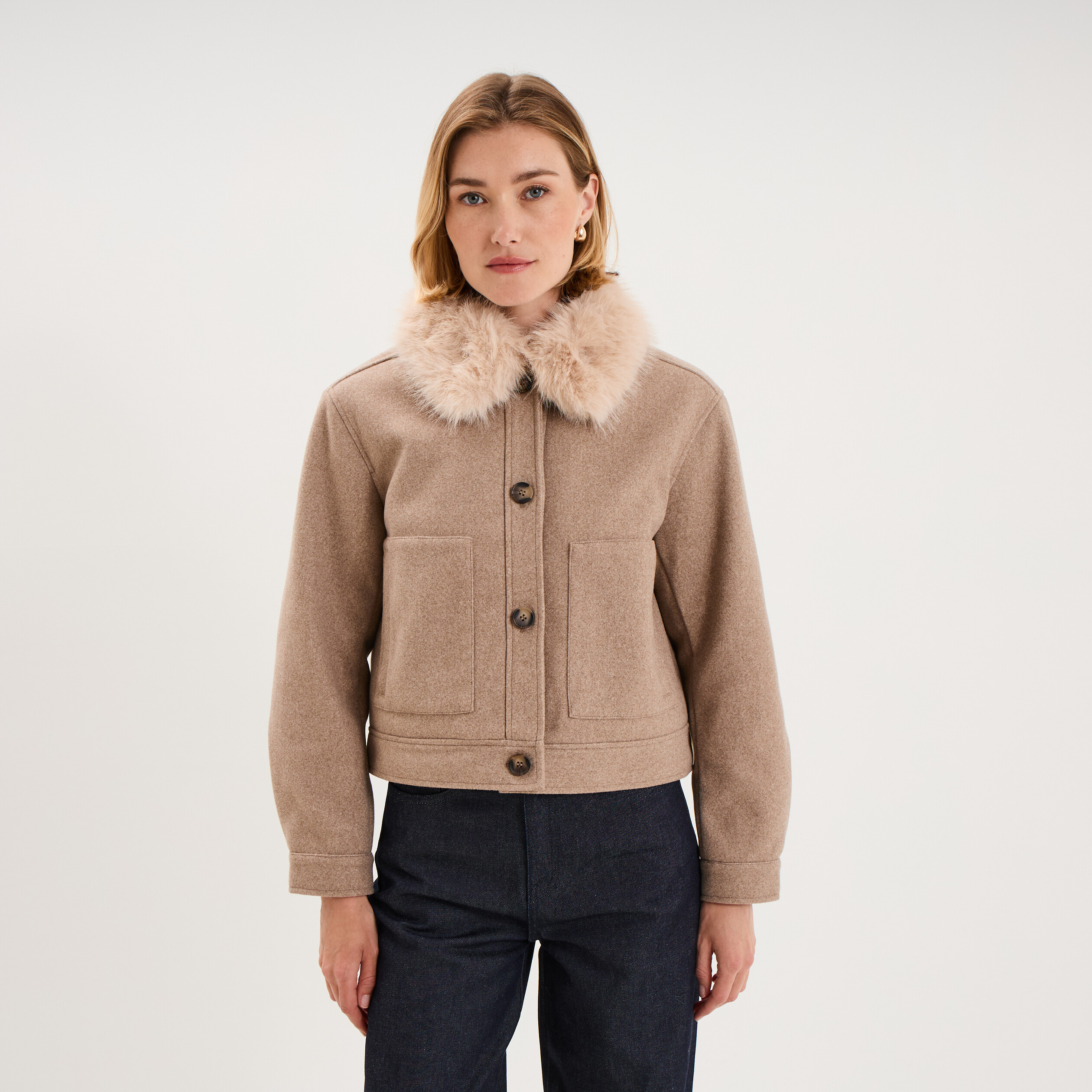 Veste courte col amovible sable femme