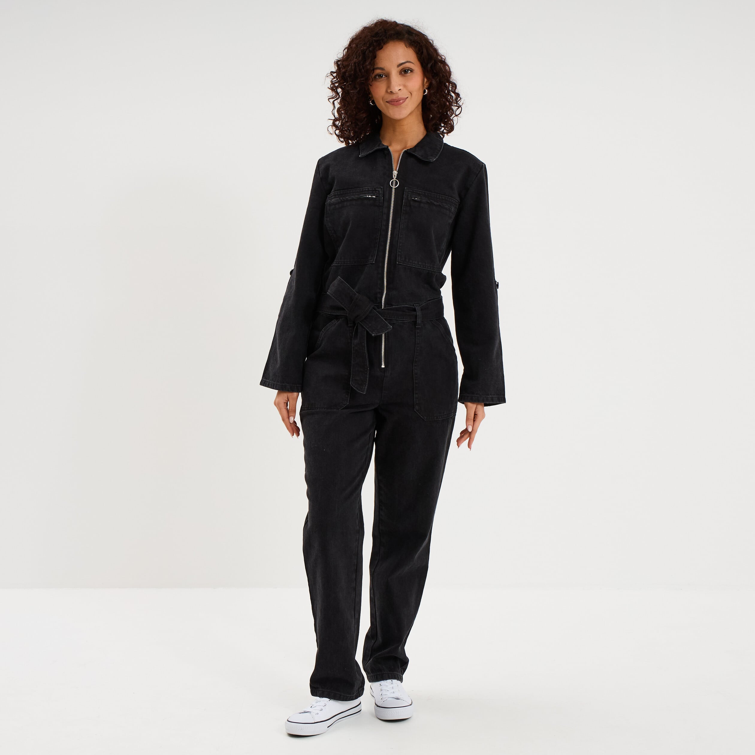 Combinaison pantalon en jean ceintur&eacute;e denim noir femme
