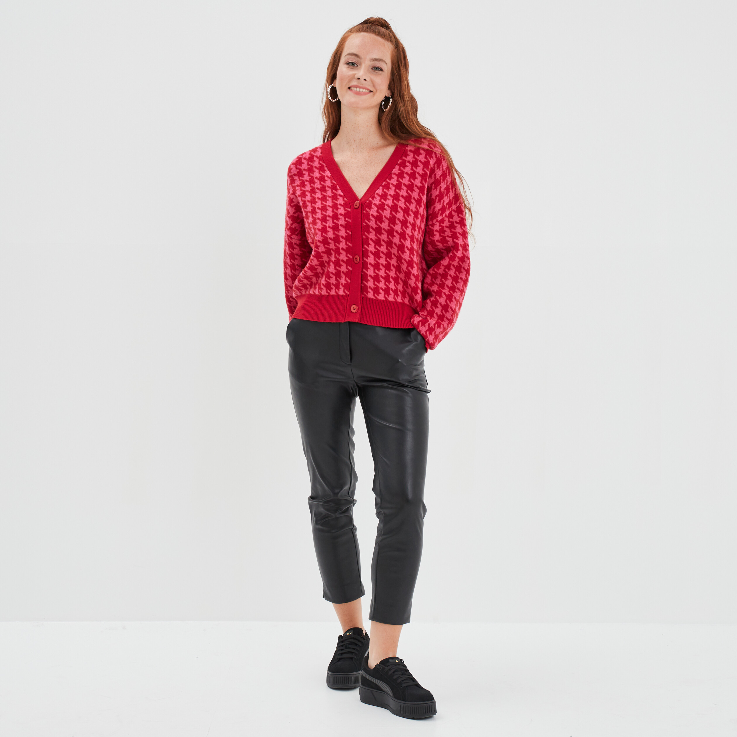 Gilet col en V boutonne Liberto rouge femme