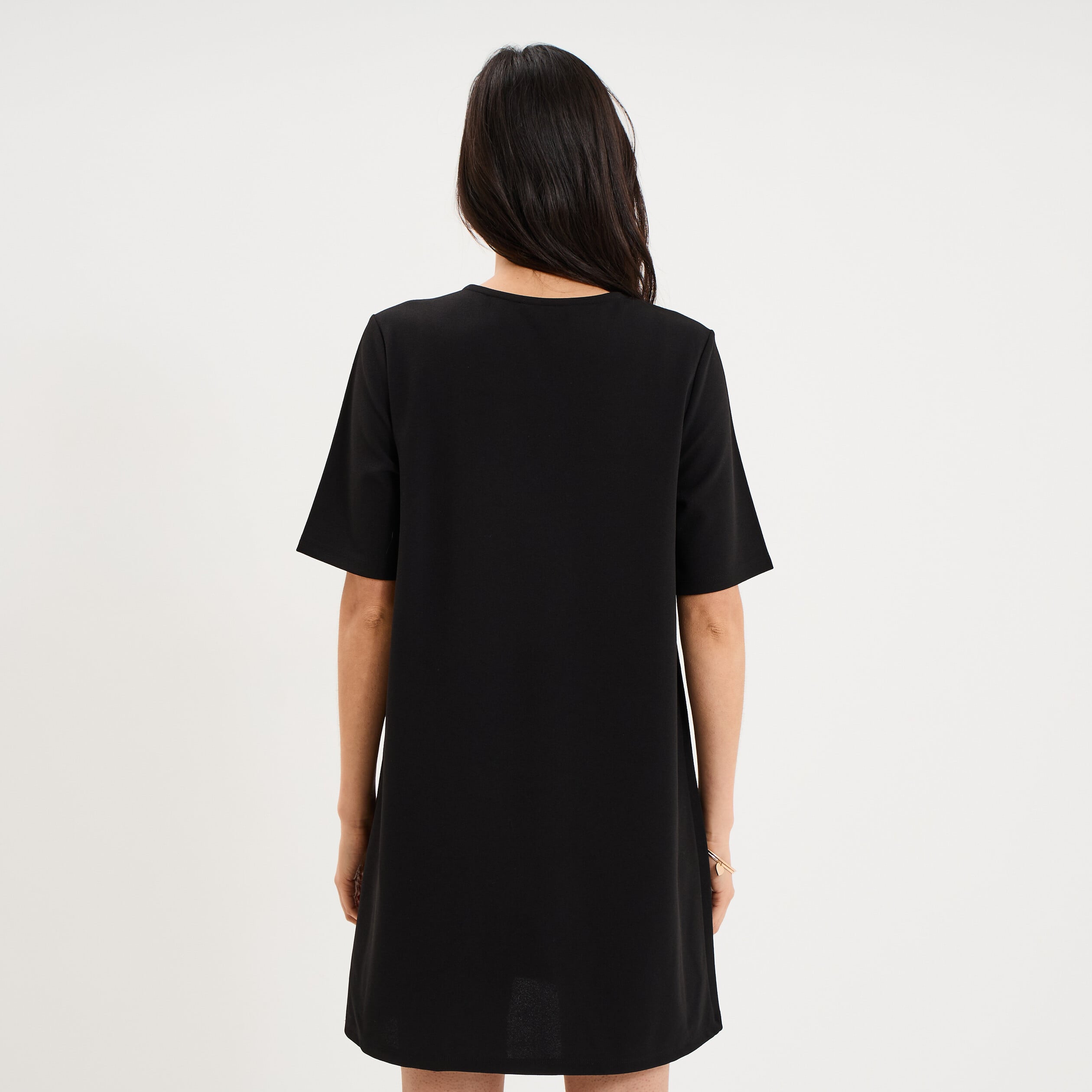 Robe courte col en V manches courtes noir femme